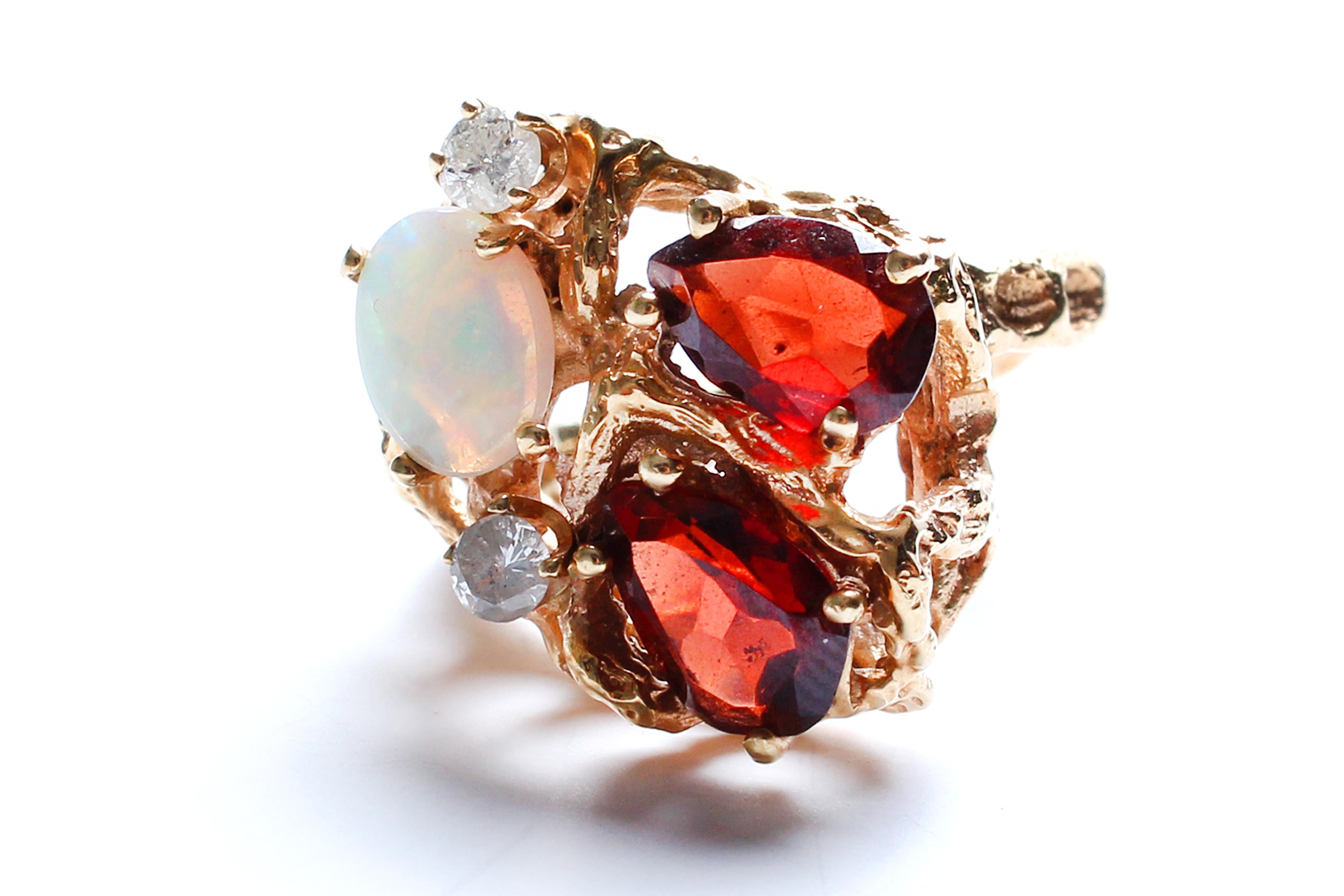 Vintage Diamond, Ruby, Ethiopian Opal Ring In New Condition In New York, NY