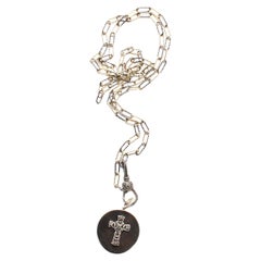 Clarissa Bronfman - Ciondolo a croce in argento con diamante e diamante d'ebano e catena d'oro rodiata - collana