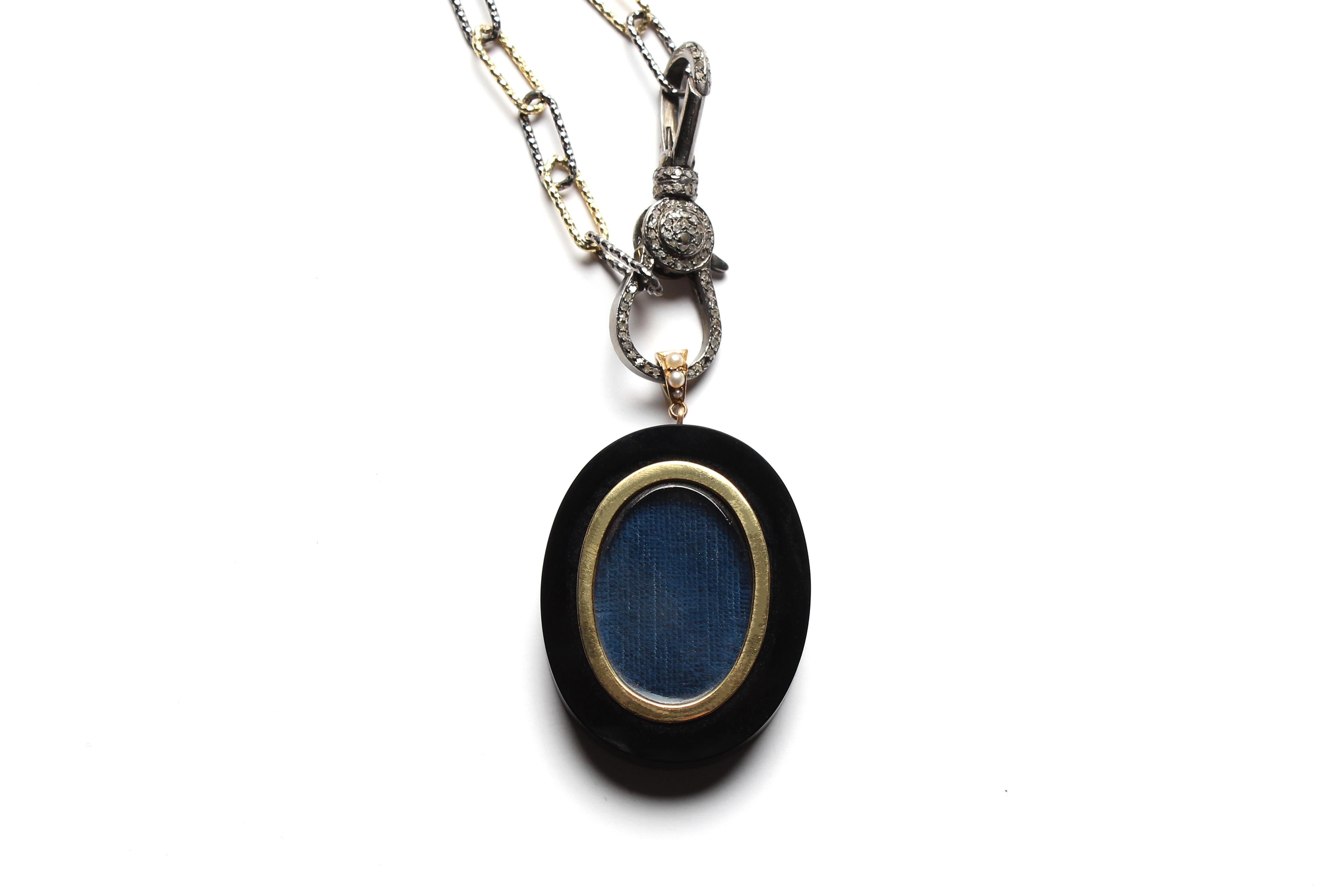 Clarissa Bronfman Gold Silver Diamond Chain & Onyx Pearl Photo Pendant In New Condition For Sale In New York, NY