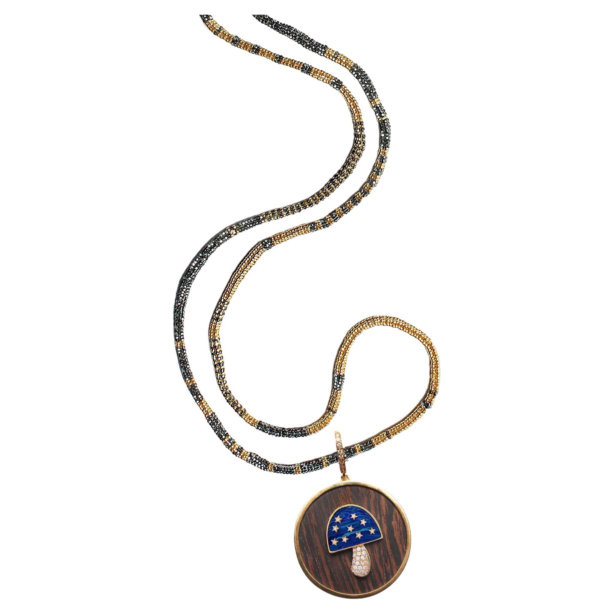 Clarissa Bronfman, collana in lapis, diamanti e funghi d
ebano e oro grigio Alonso