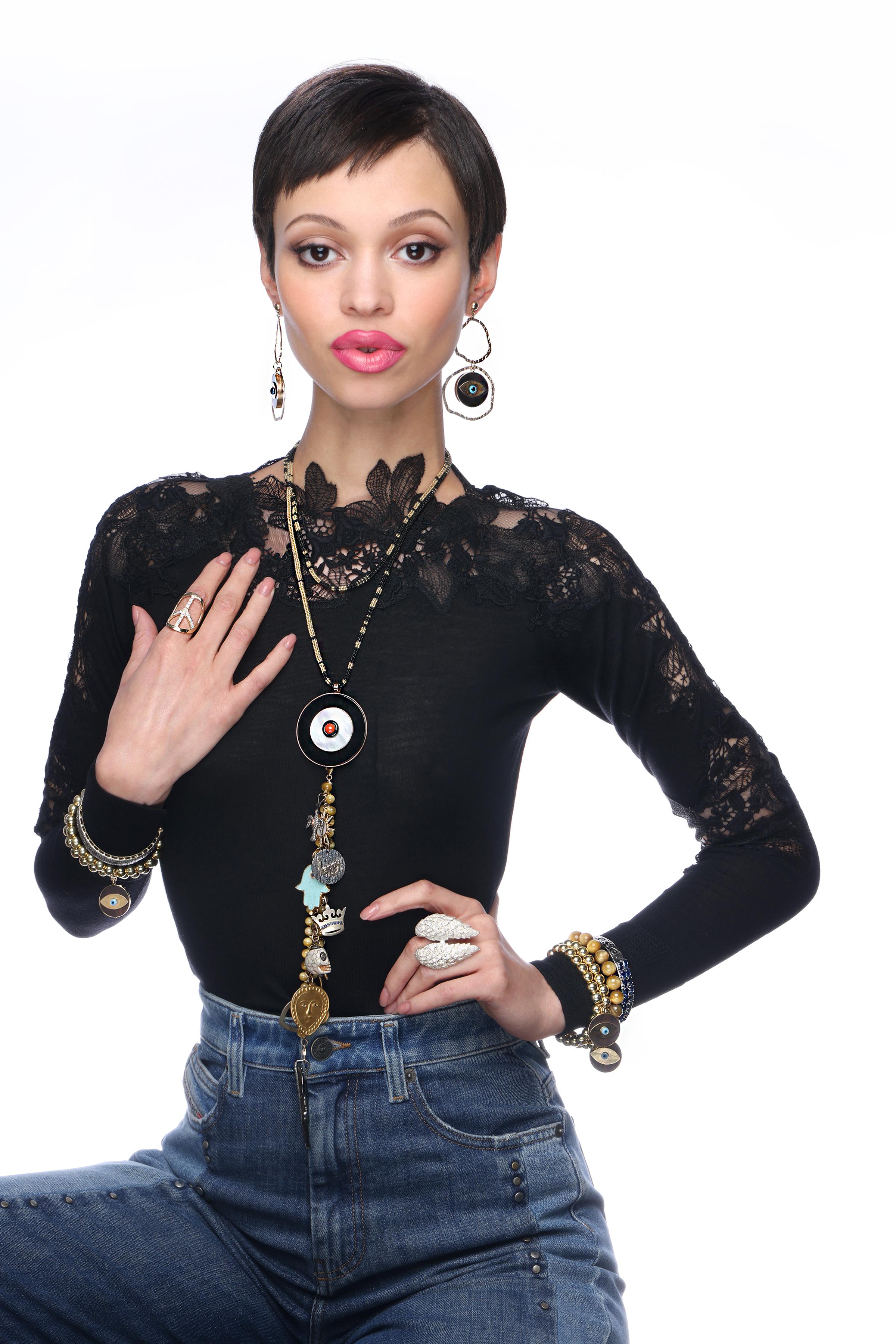 CLARISSA BRONFMAN Malaquita Rubí Oro Mariposa Ébano Colgante Oro Negro Alonso Corte mixto en venta