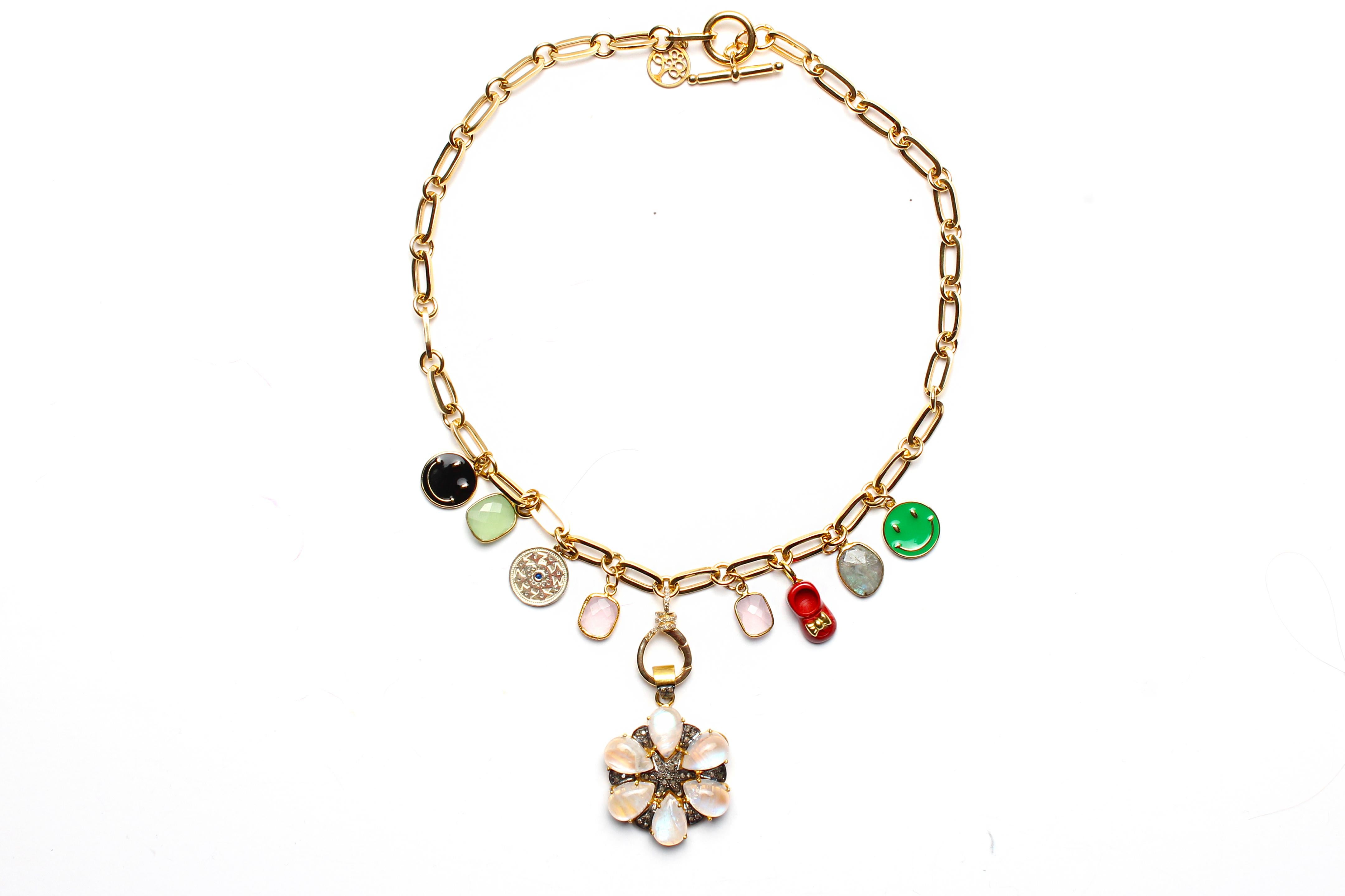 Clarissa Bronfman Multi Color Charm Paper Clip Gold Necklace &Enamel Polki Heart For Sale 4