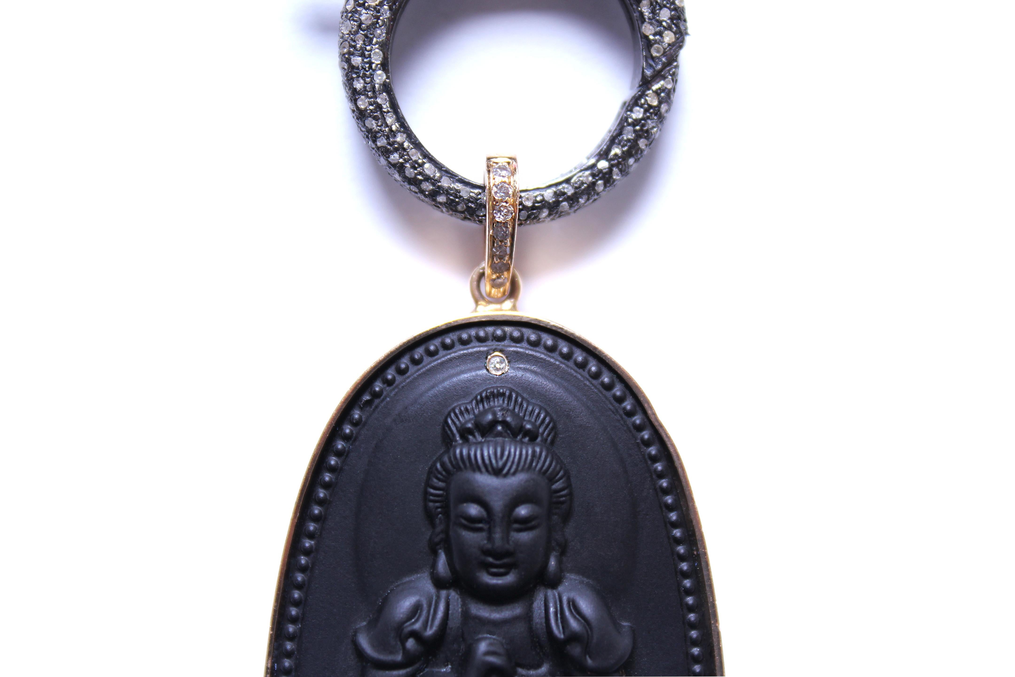 da uomo o donna CLARISSA BRONFMAN Collana asimmetrica in oro con quarzo e rubino e Buddha vulcanico in vendita