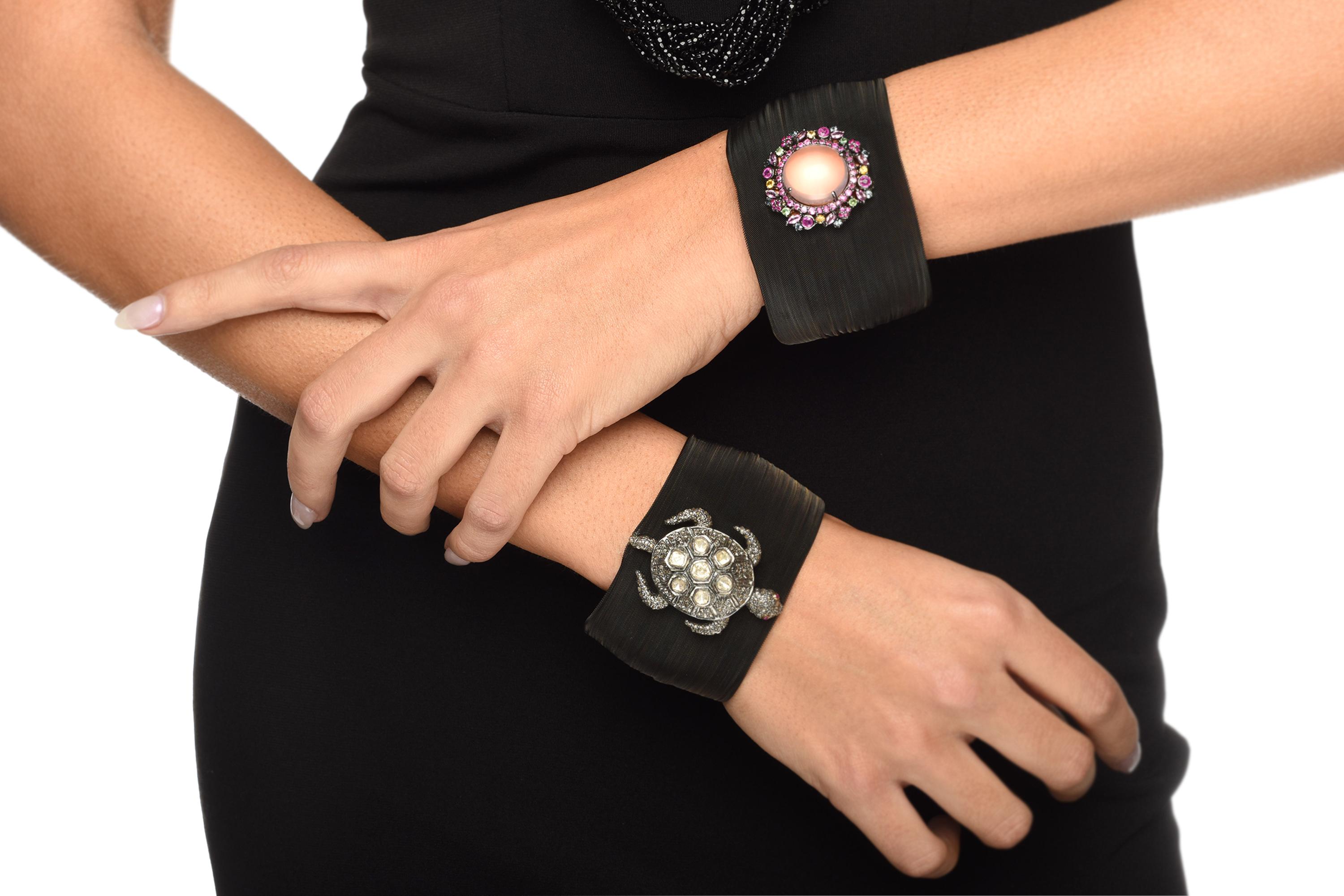 Clarissa Bronfman Manschettenarmbänder aus Mesh mit Quarz, Saphir, Peridot und Diamant im Rosenschliff (Zeitgenössisch)