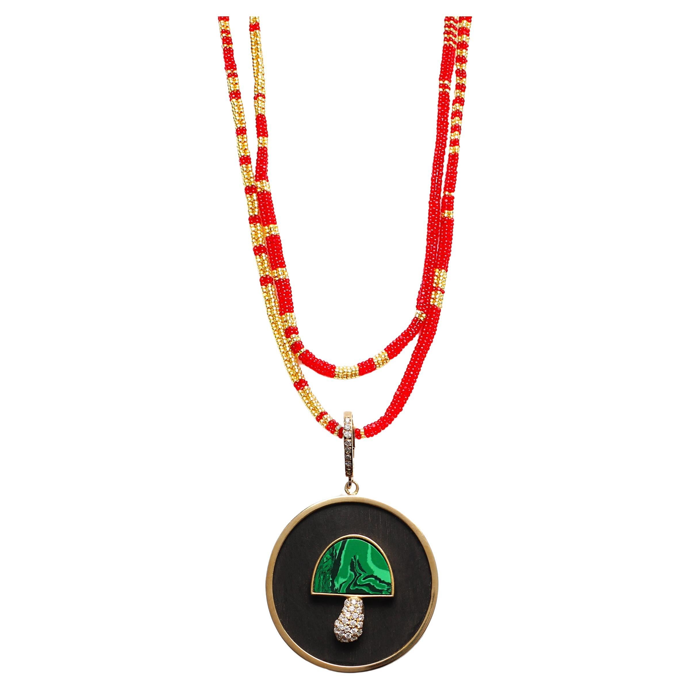 CLARISSA BRONFMAN Collar Alonso de Oro Rojo y Colgante de Malaquita Champiñón de Ébano