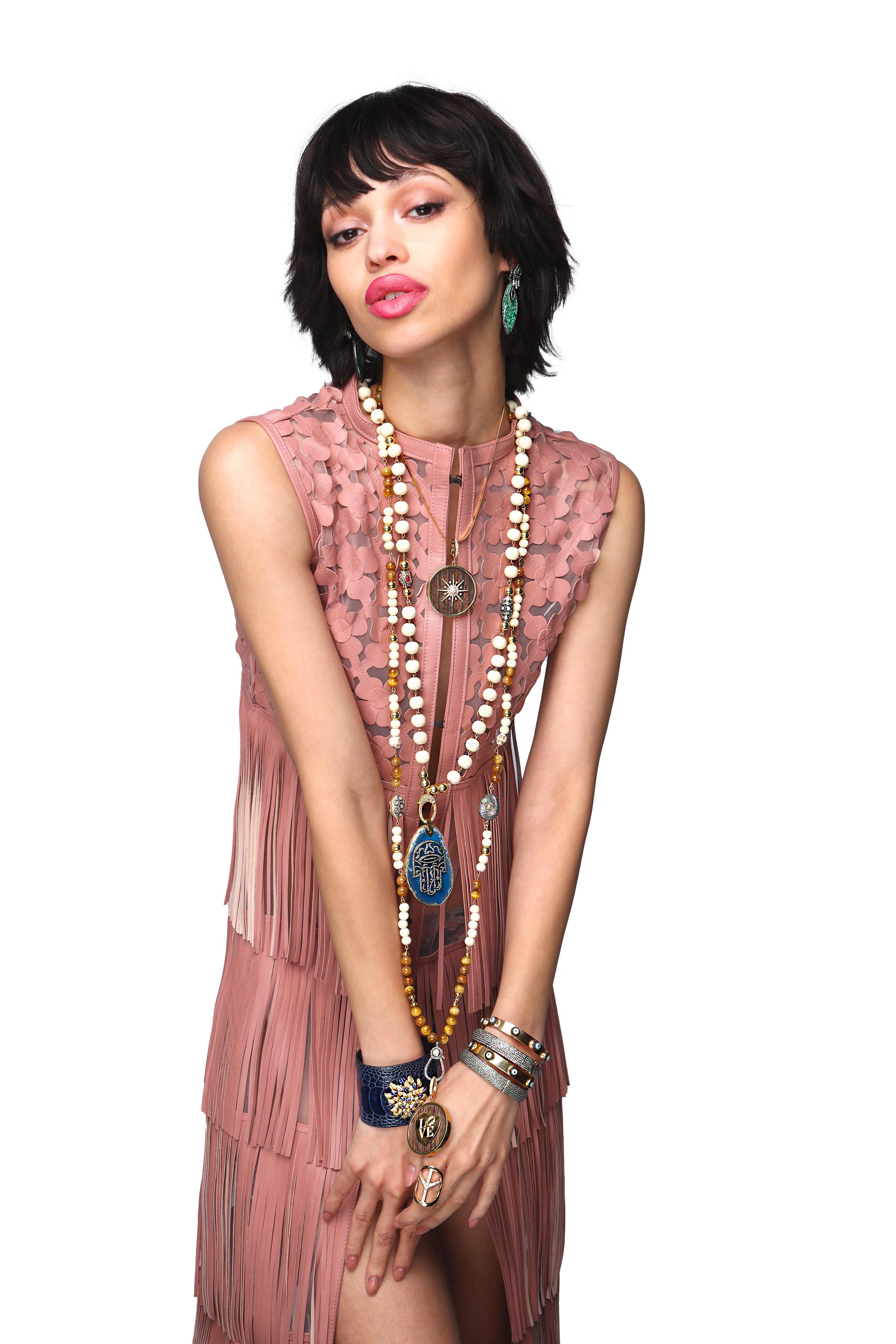 CLARISSA BRONFMAN Ruby Diamond Bone Necklace & Ruby Rainbow Moonstone Pendant Corte mixto en venta