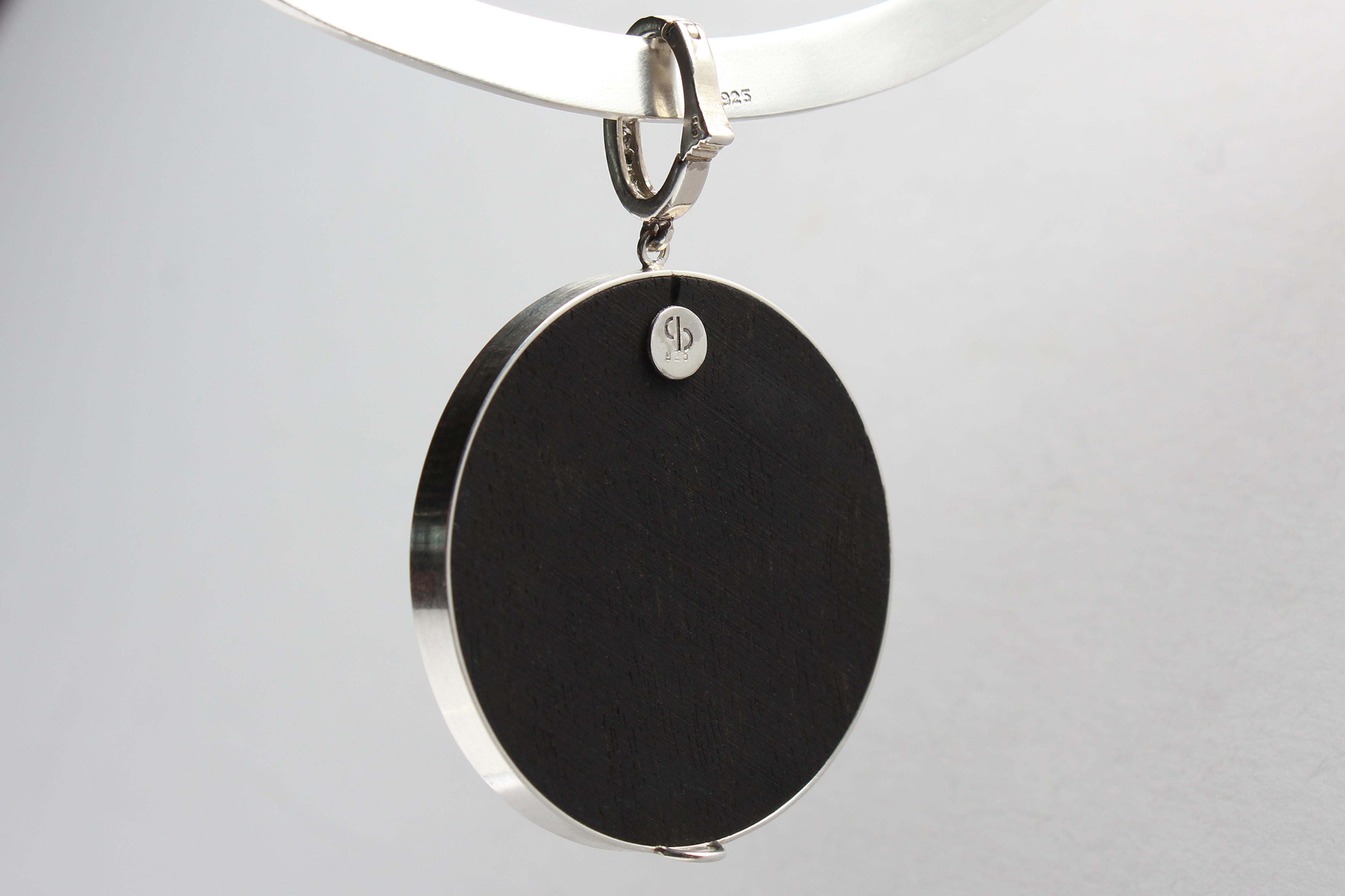 da uomo o donna Ciondolo firmato Clarissa Bronfman in argento Sterling Peace Ebony Diamond in vendita