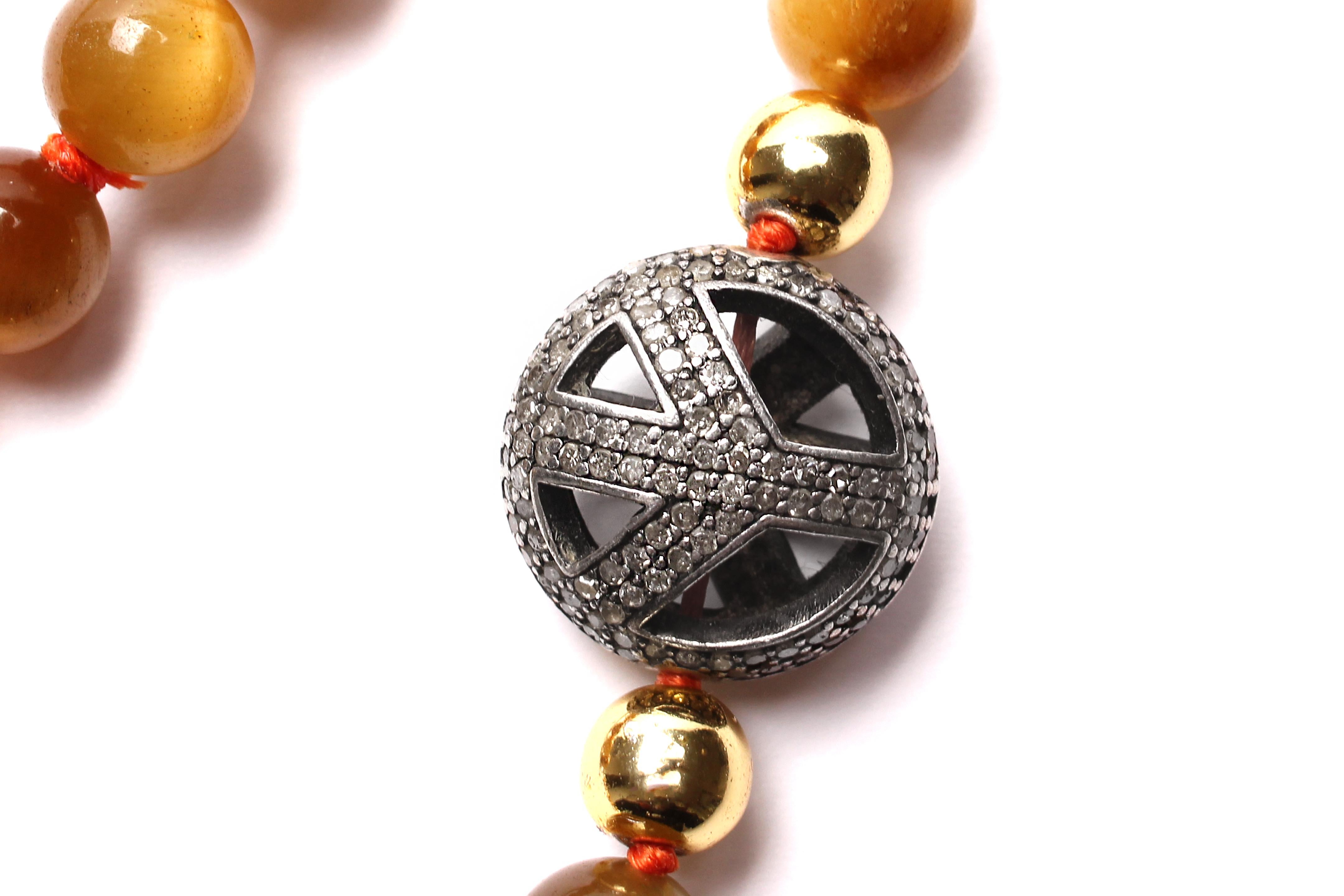 CLARISSA BRONFMAN Tigerauge Diamant Gold Frieden Halskette & Ebenholz Anhänger „LOVE“ im Angebot 1