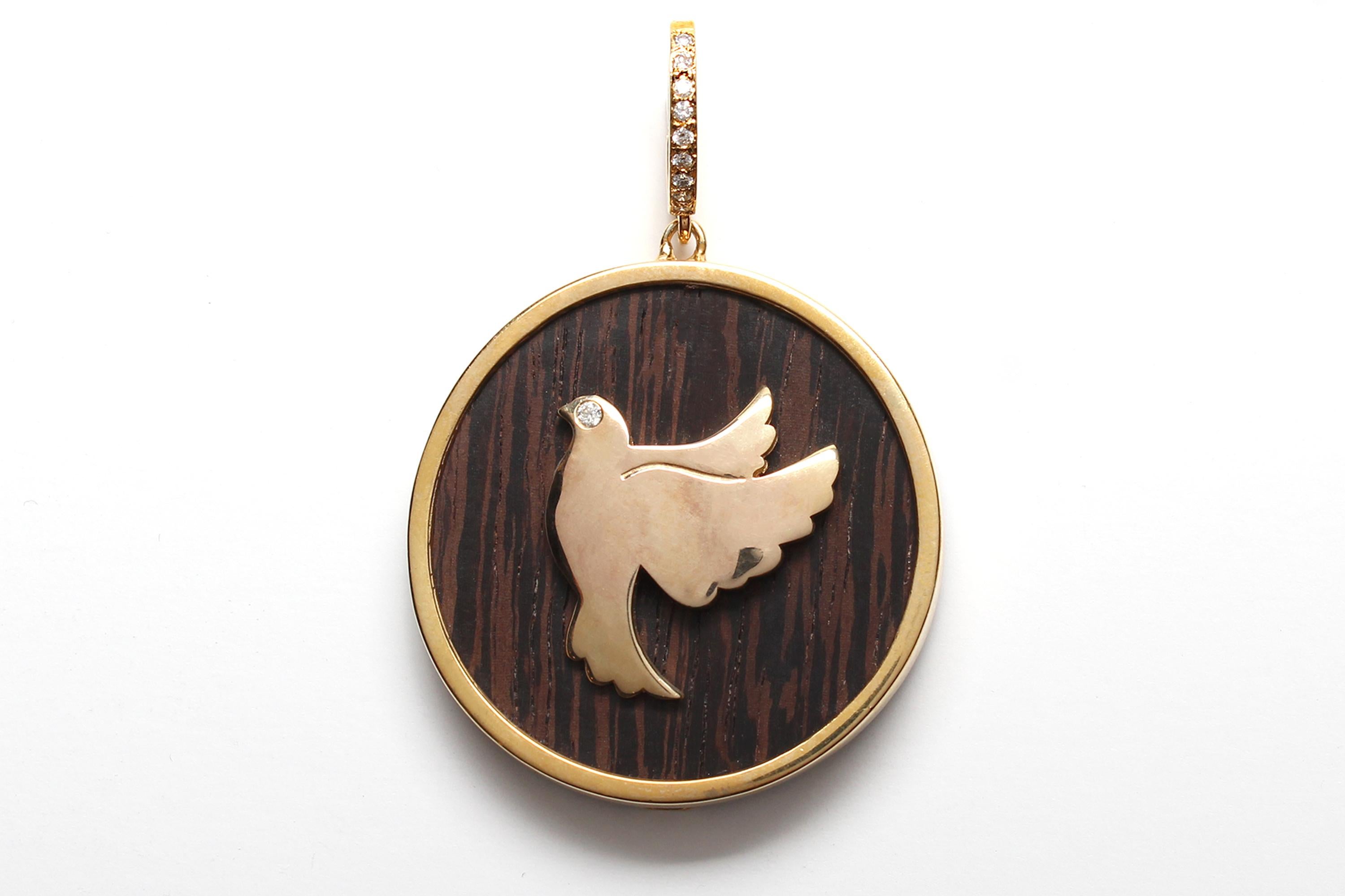 Contemporain CLARISSA BRONFMAN Collier diamant œil de tigre et pendentif colombe en or ébène en vente