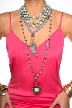 CLARISSA BRONFMAN Hamsa-Anhänger mit Tigerauge, Perle, Diamant, Rosary und Achat