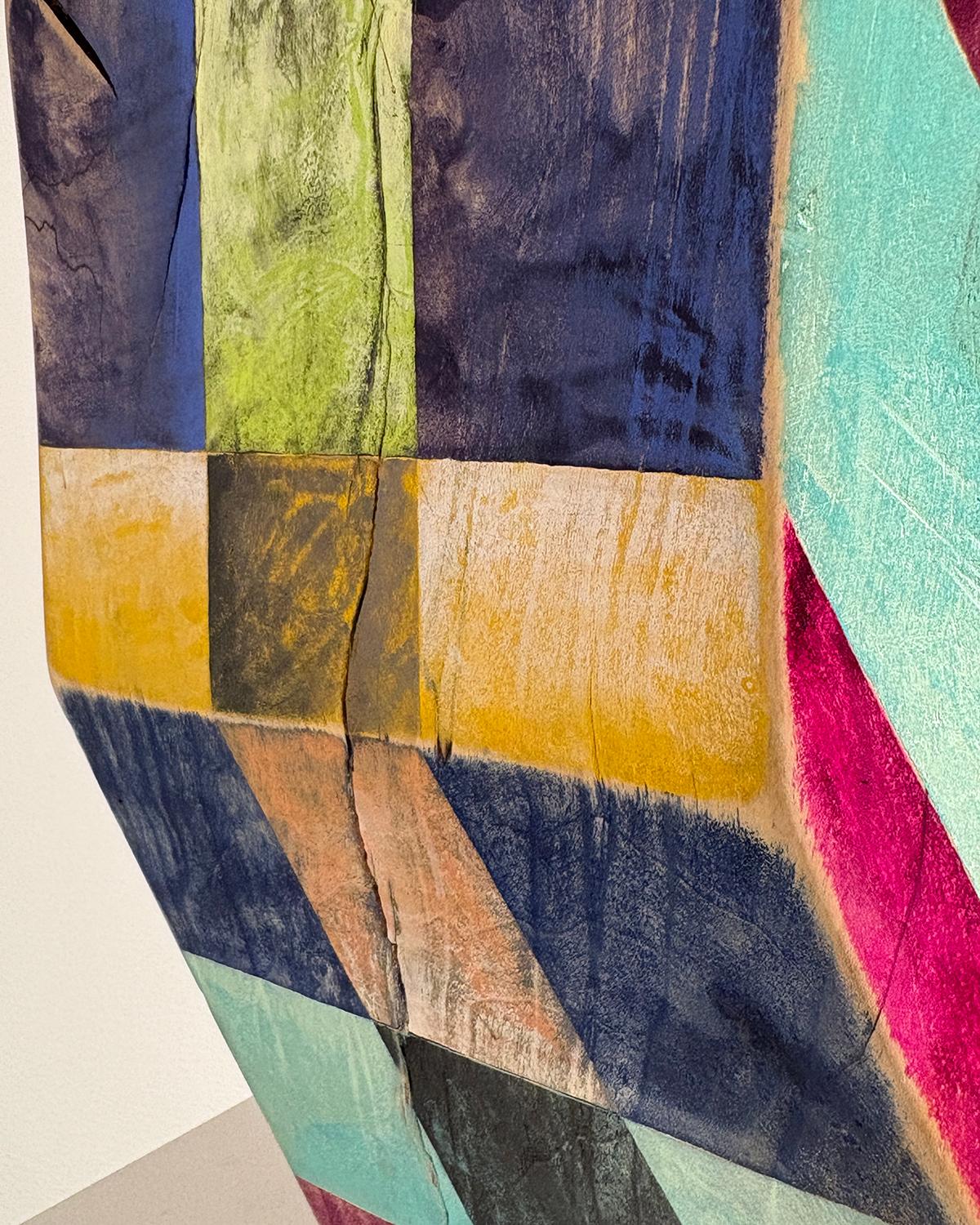 Viaggiatore del tempo, Ondata di calore (scultura astratta in legno ispirata a Frank Stella) in vendita 6
