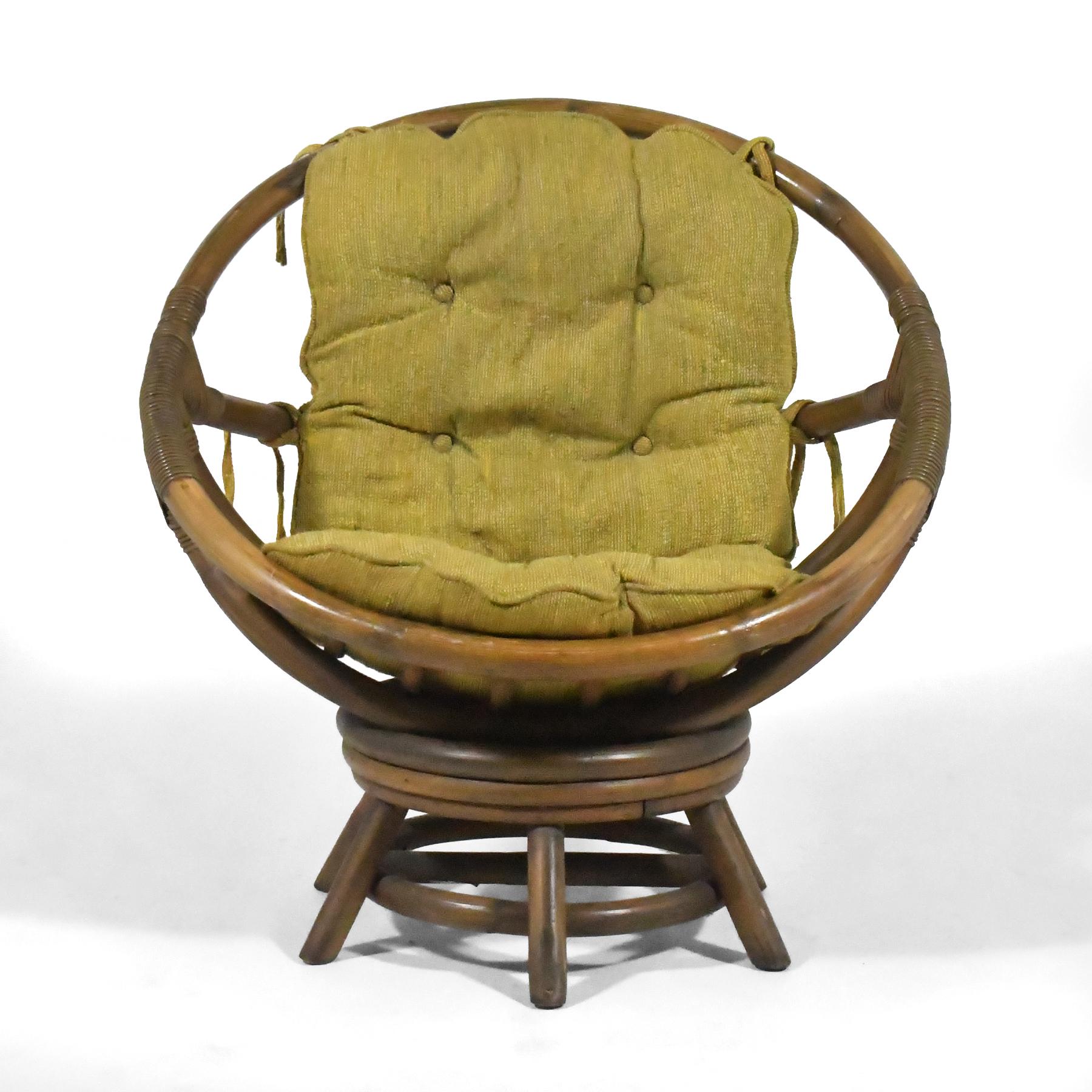 Sillón informal de ratán Clarke Moderno orgánico en venta