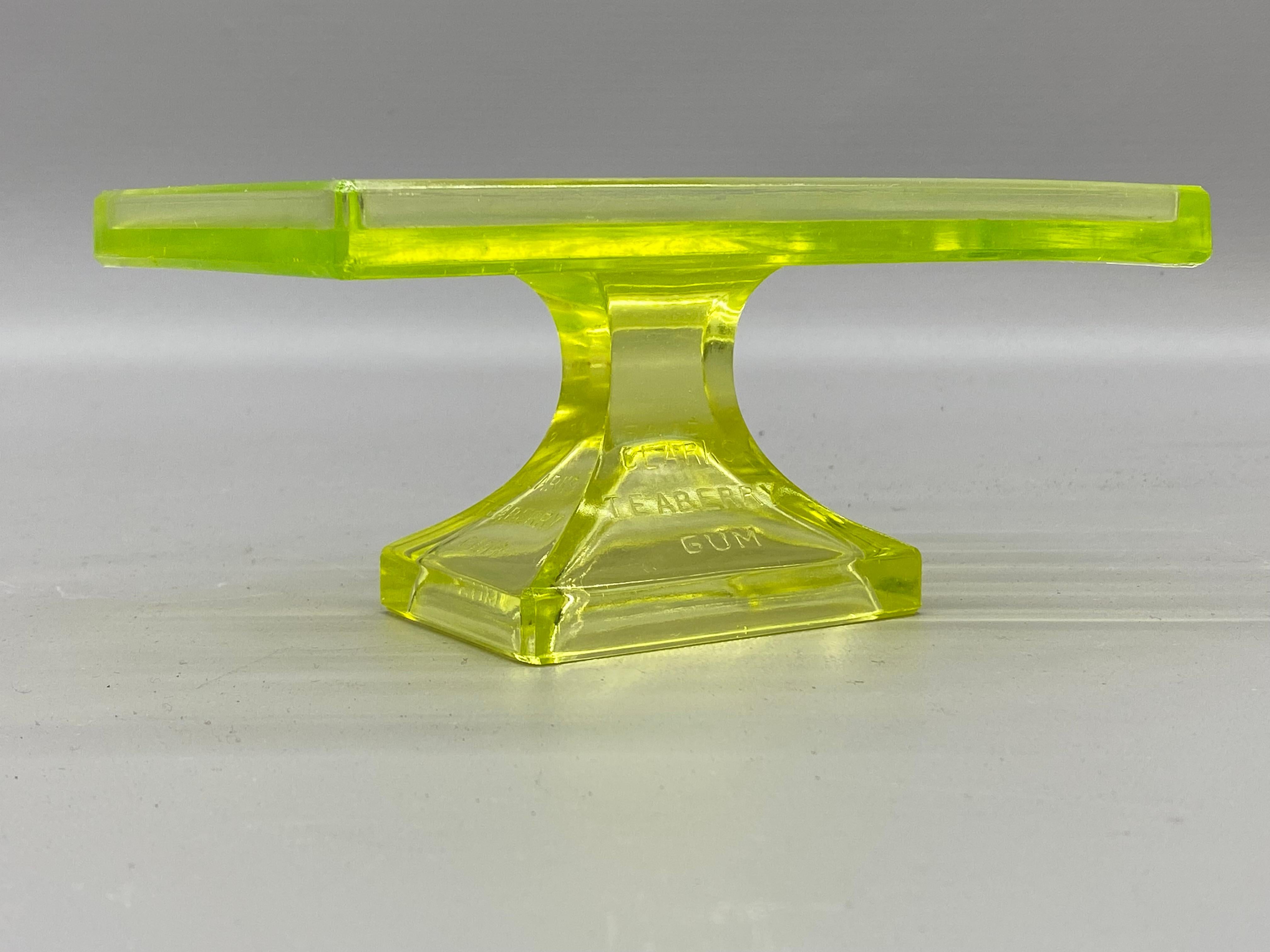 Expositor de cristal para tienda de chicles Clark's Teaberry Uranium Moldeado