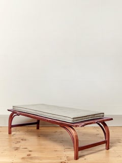 Panca con bordo vivo in noce Claro con cuscino in stile materasso francese