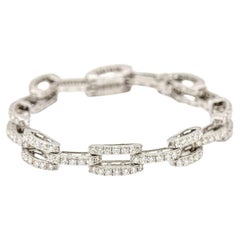 CLASS bracelet in gold and diamonds.