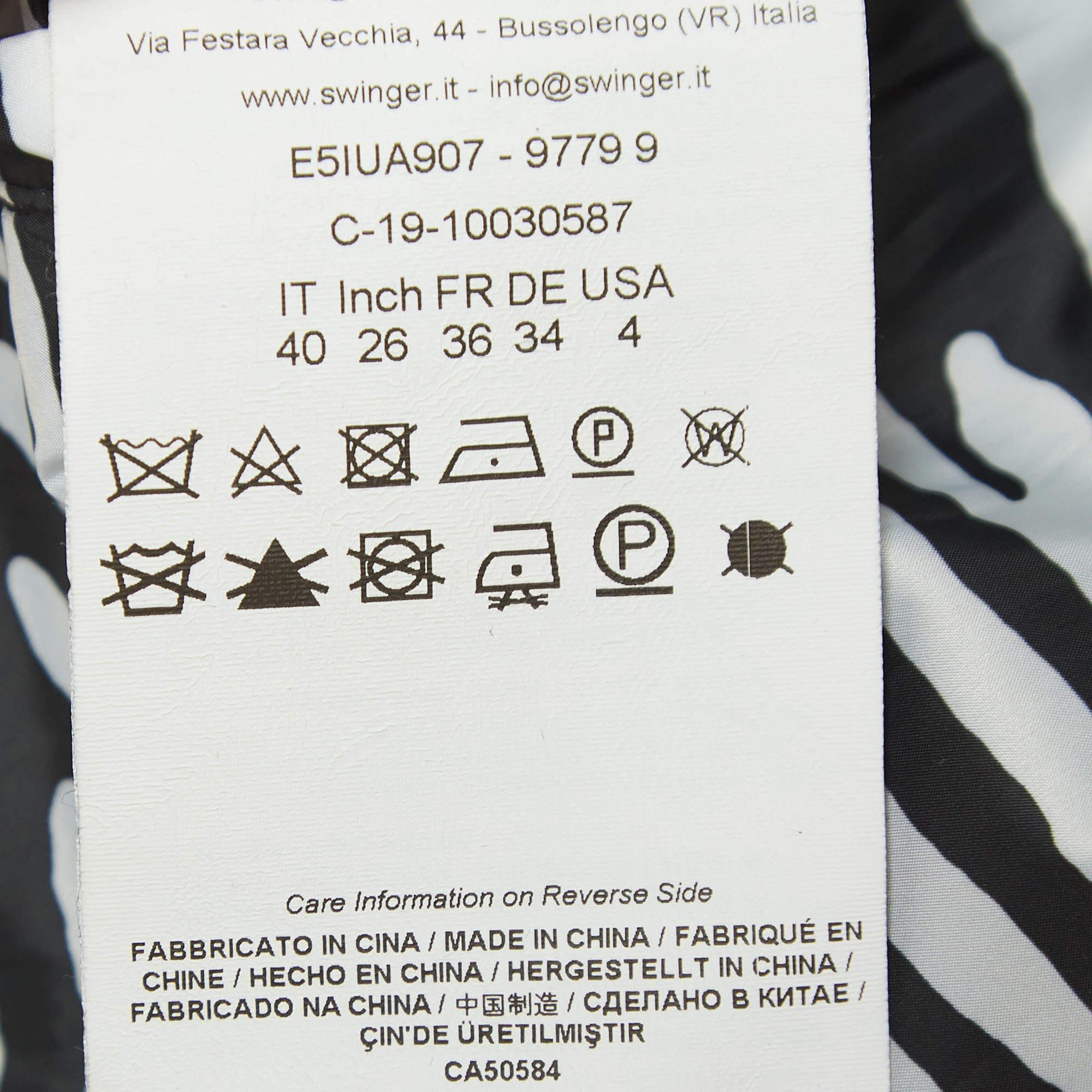 Class by Roberto Cavalli Schwarze gesteppte Synthetische Bomberjacke S im Angebot 2