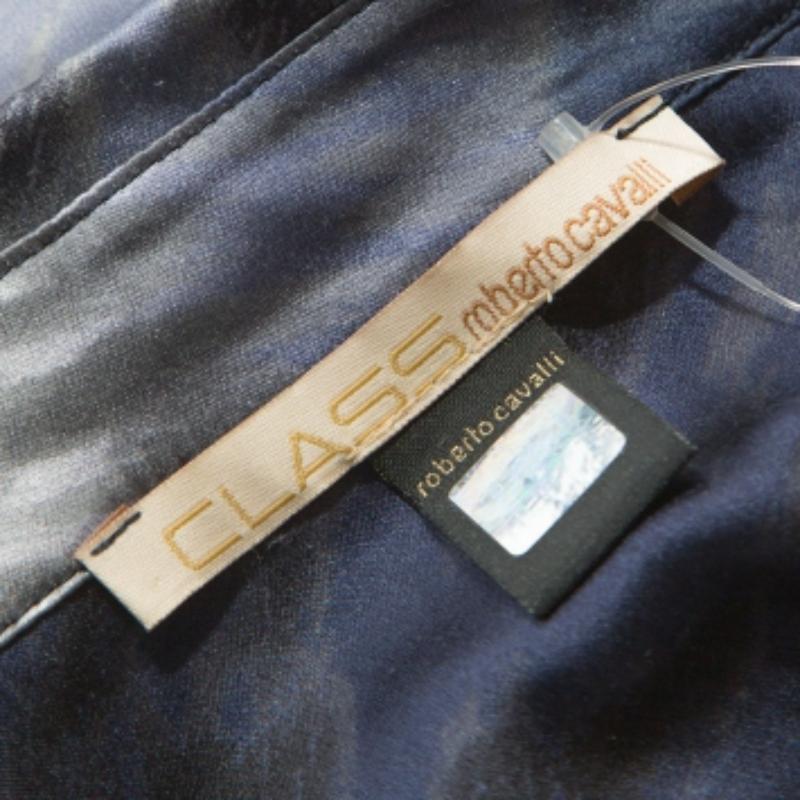 Donna Class by Roberto Cavalli Camicia in raso di seta stretch stampata multicolore M. in vendita