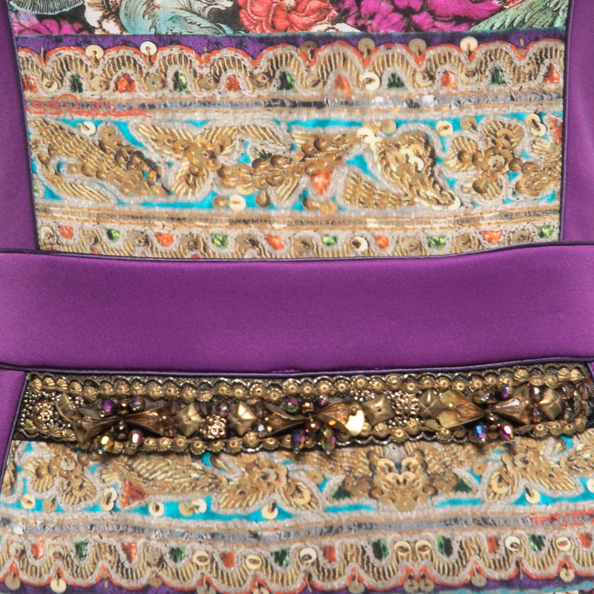 Class by Roberto Cavalli Purple Jersey Floral Applique Beaded Bodycon Dress M In Excellent Condition For Sale In Dubai, Al Qouz 2