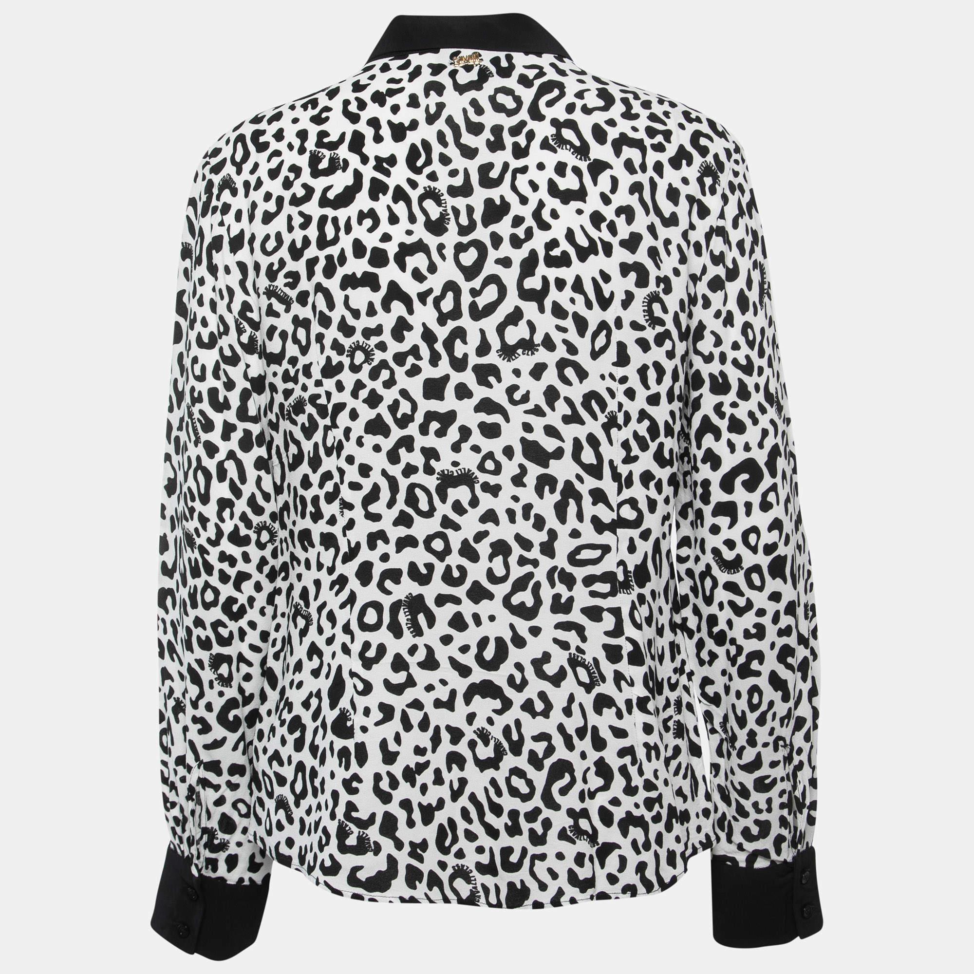 Completa la tua eleganza con una bella camicetta come questa. Con il suo design grazioso e il tessuto di prima qualità, questa blusa è la scelta migliore per apparire sofisticata e in equilibrio.