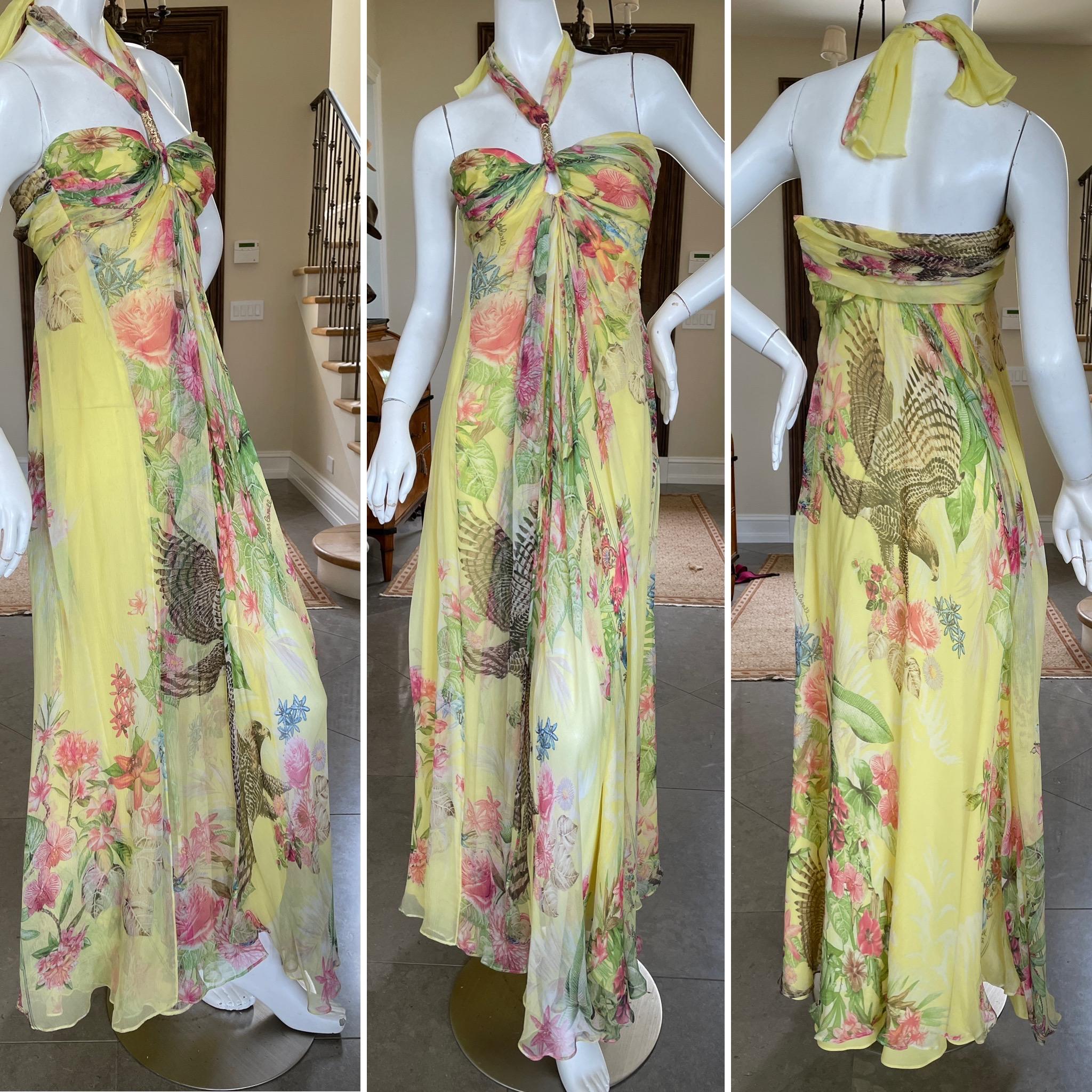 Class Cavalli Charming Yellow Vintage Pheasant Print Chiffon  Dress 
 This is so pretty, use the zoom feature to see details.
Size 10, but runs small
Bust 34