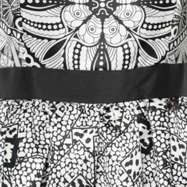 Class Cavalli Monochrome Printed Sateen Maxi Dress M In Excellent Condition For Sale In Dubai, Al Qouz 2