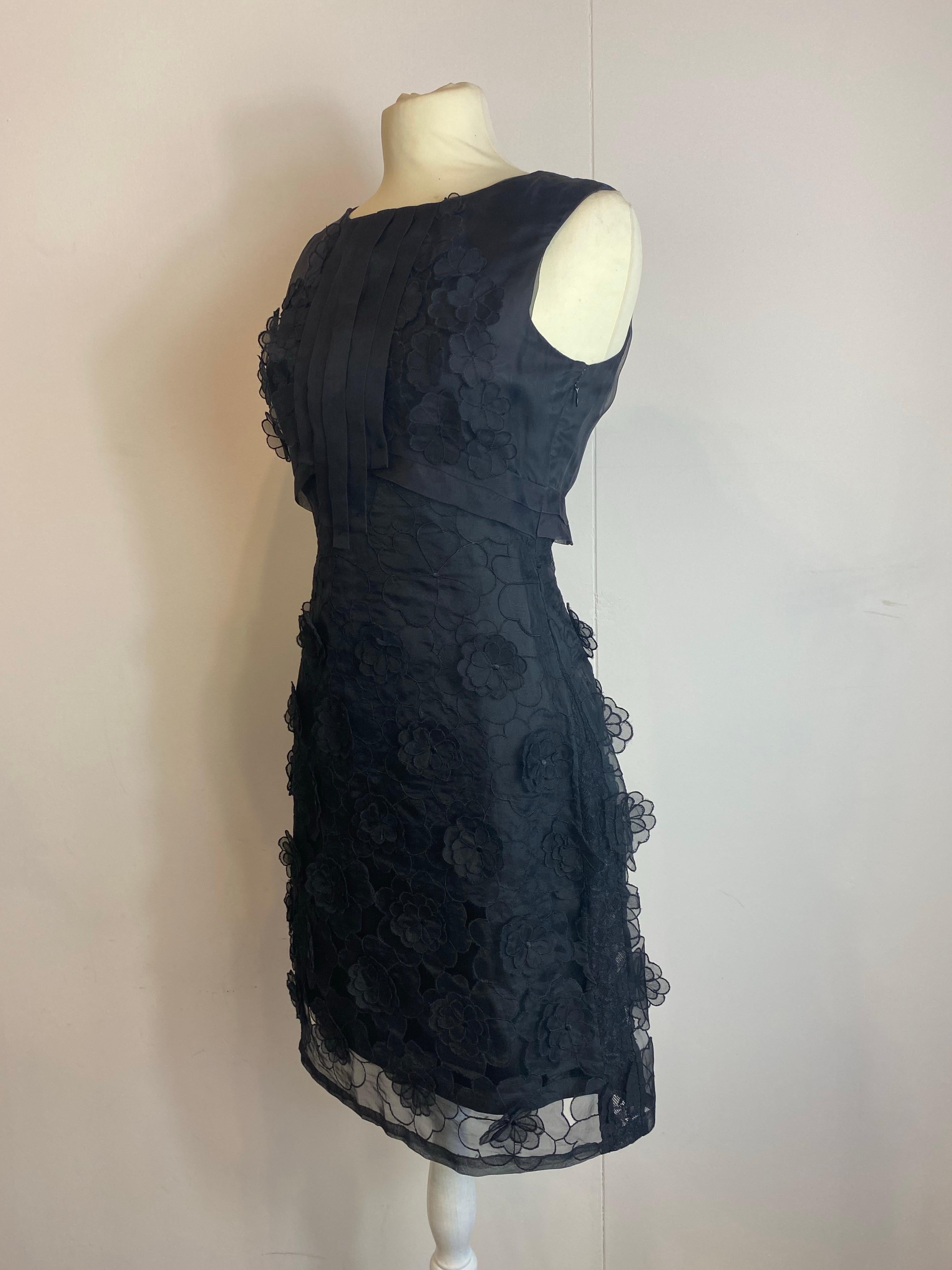 Class Roberto Cavalli black midi dress. In Excellent Condition For Sale In Carnate, IT