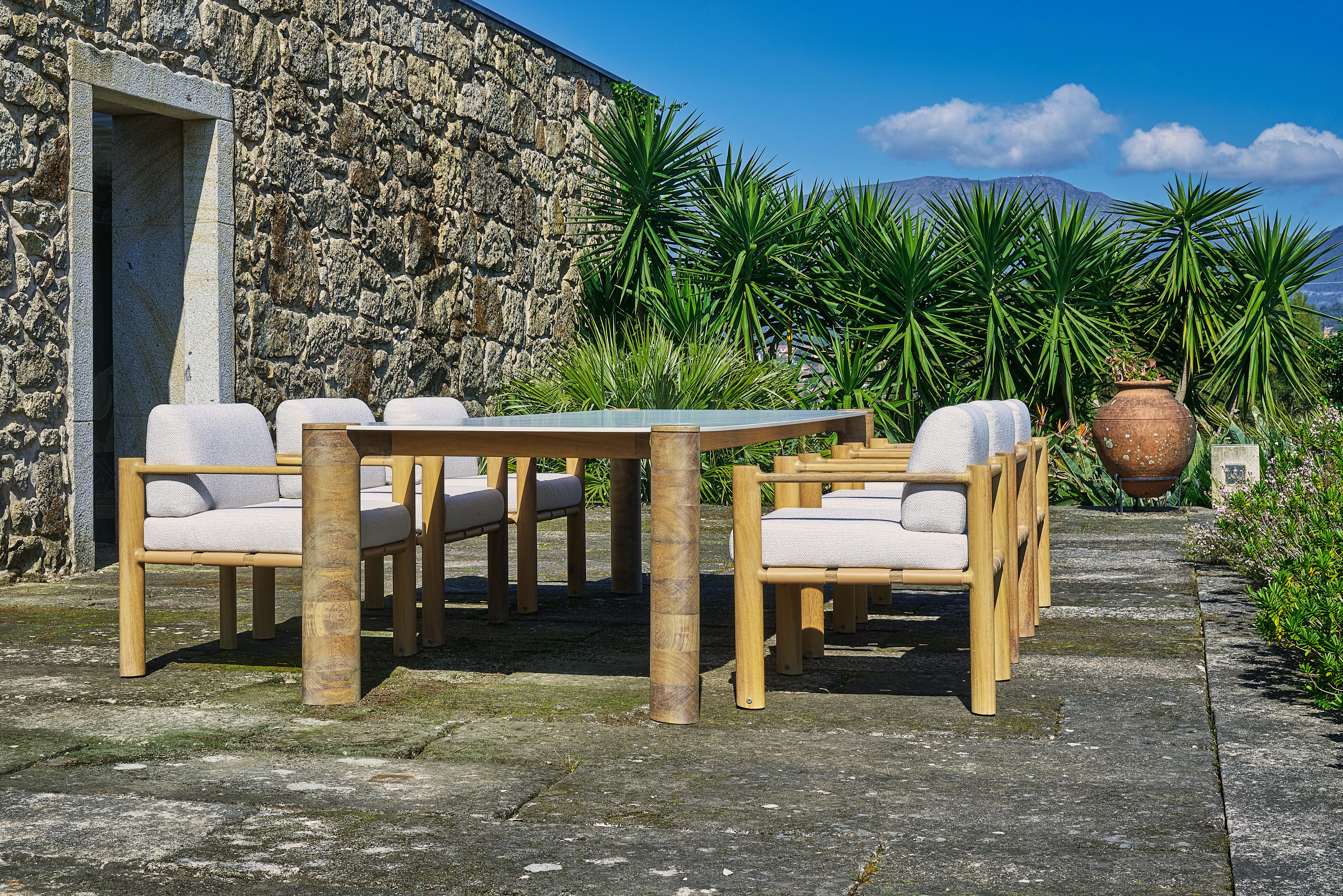 Ceramica Class.25 Contemporary Dining Table in Wood and Ceramic by Ronald Sasson in vendita