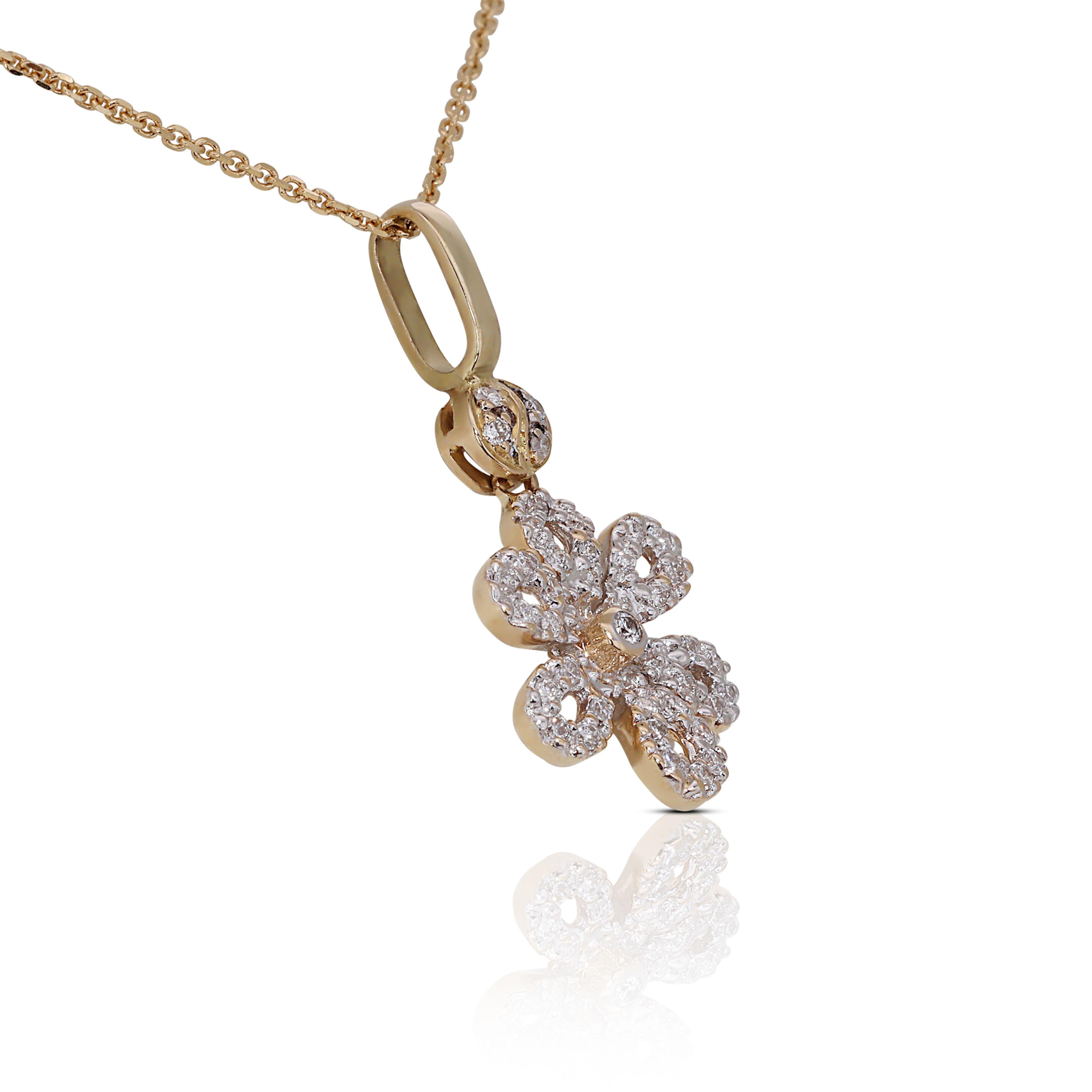 flower shaped diamond necklace