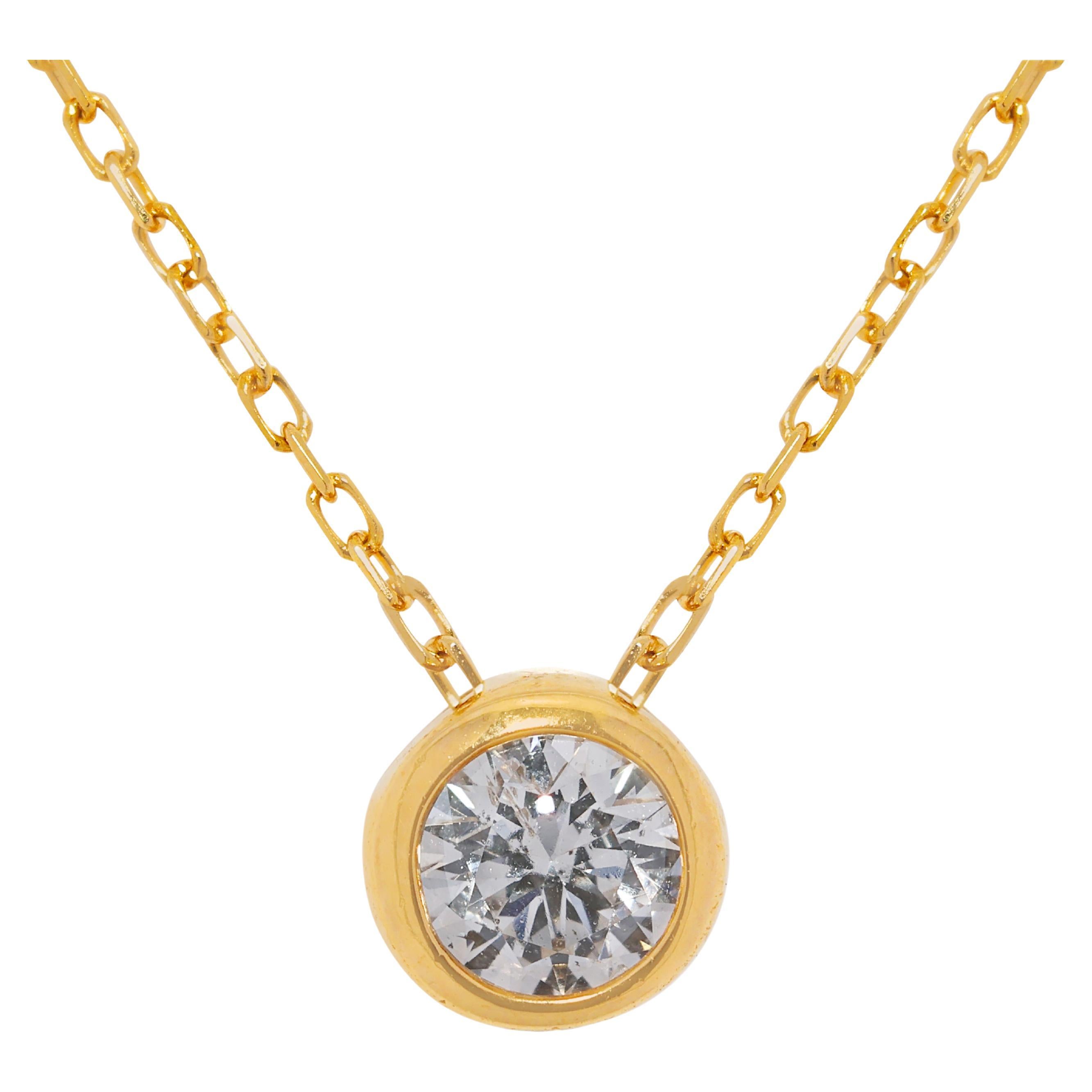 Collier classique en or jaune 18 carats, solitaire en diamant naturel de 0,15 carats en vente