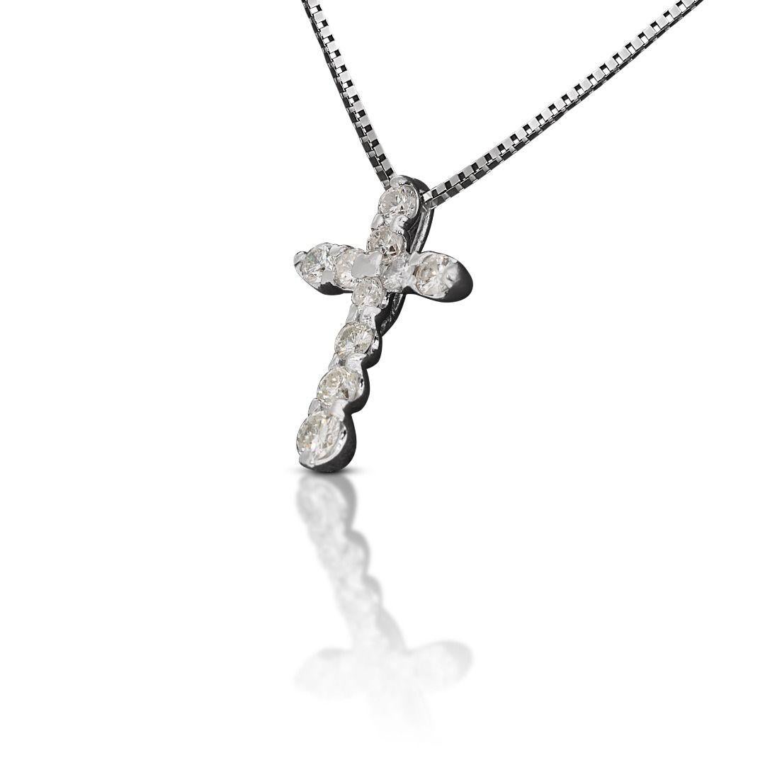Round Cut Classic 0.25ct Cross Diamond Necklace in 18K White Gold For Sale