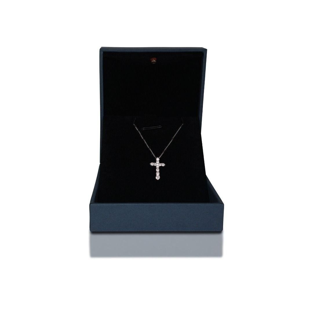 Classic 0.25ct Cross Diamond Necklace in 18K White Gold For Sale 3