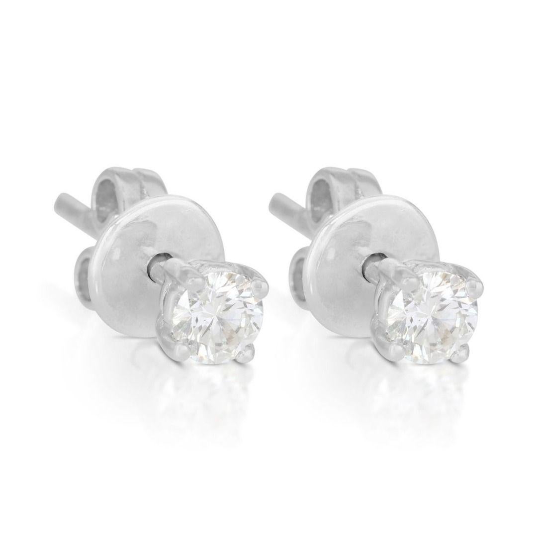 Round Cut Classic 0.26ct Diamond Stud Earrings set in 18K White Gold For Sale