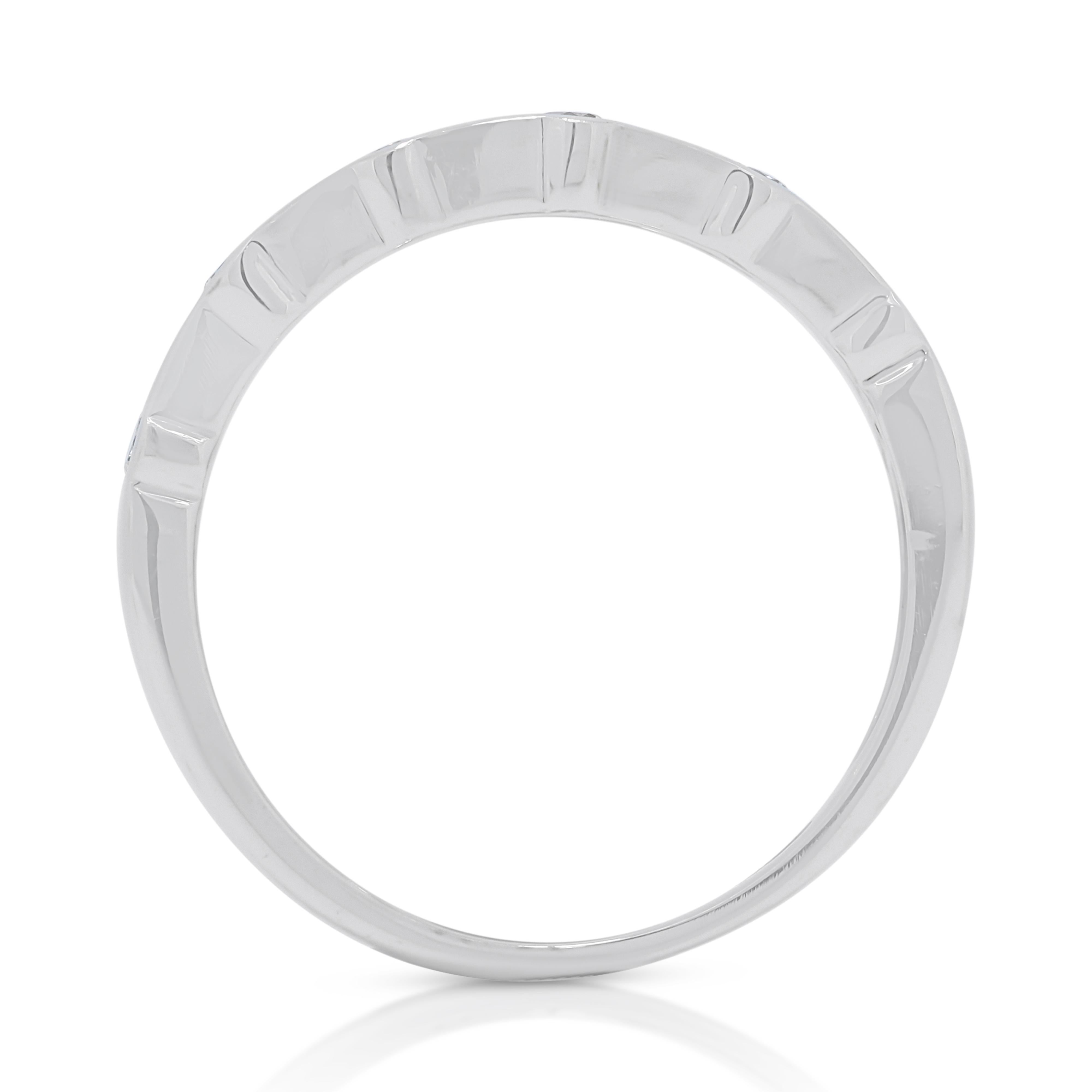 Classic 0.30ct Diamond Band Ring en or blanc 18K en vente 1