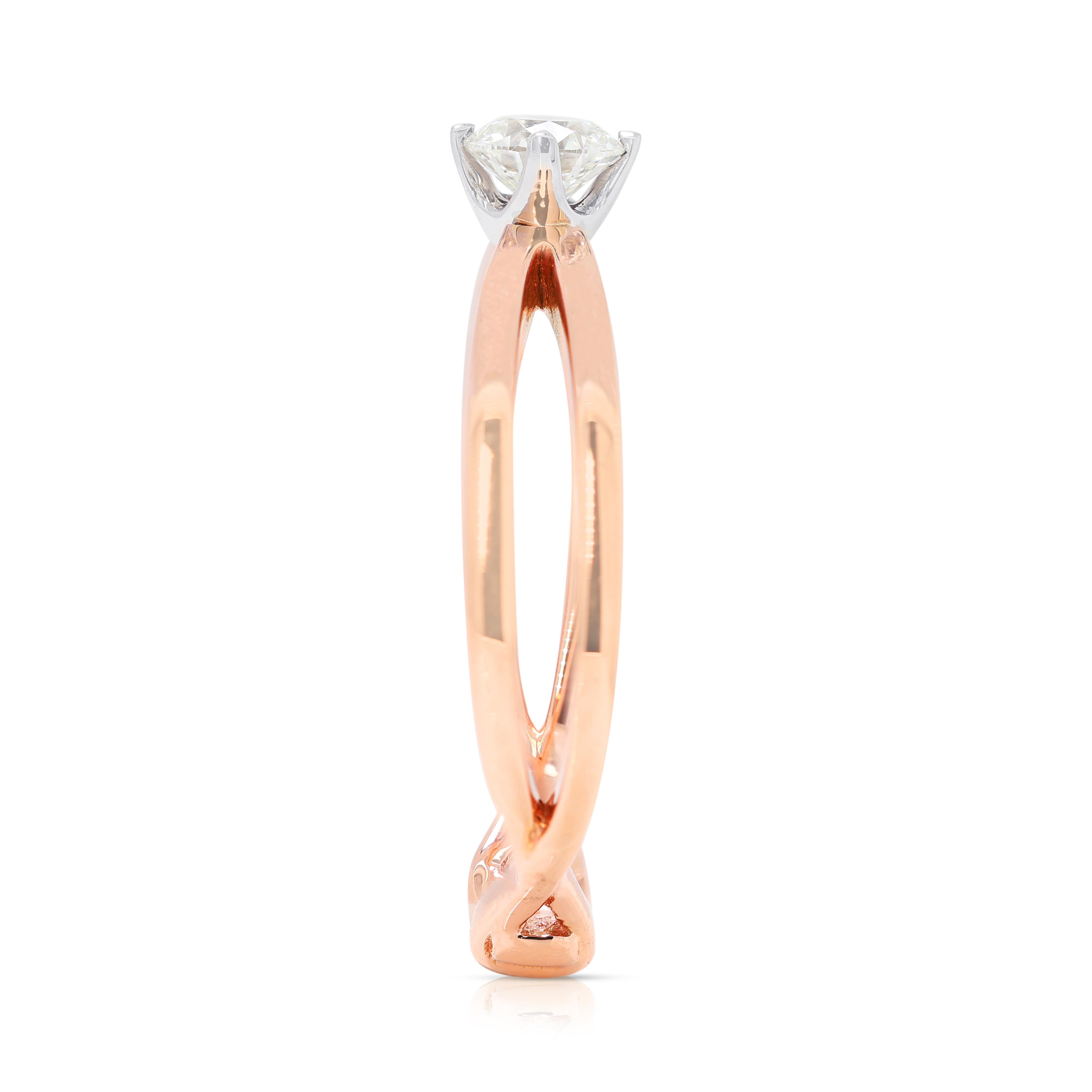 Donna Anello classico con diamanti naturali tondi e brillanti da 0,31 ct in oro bicolore 18 carati in vendita