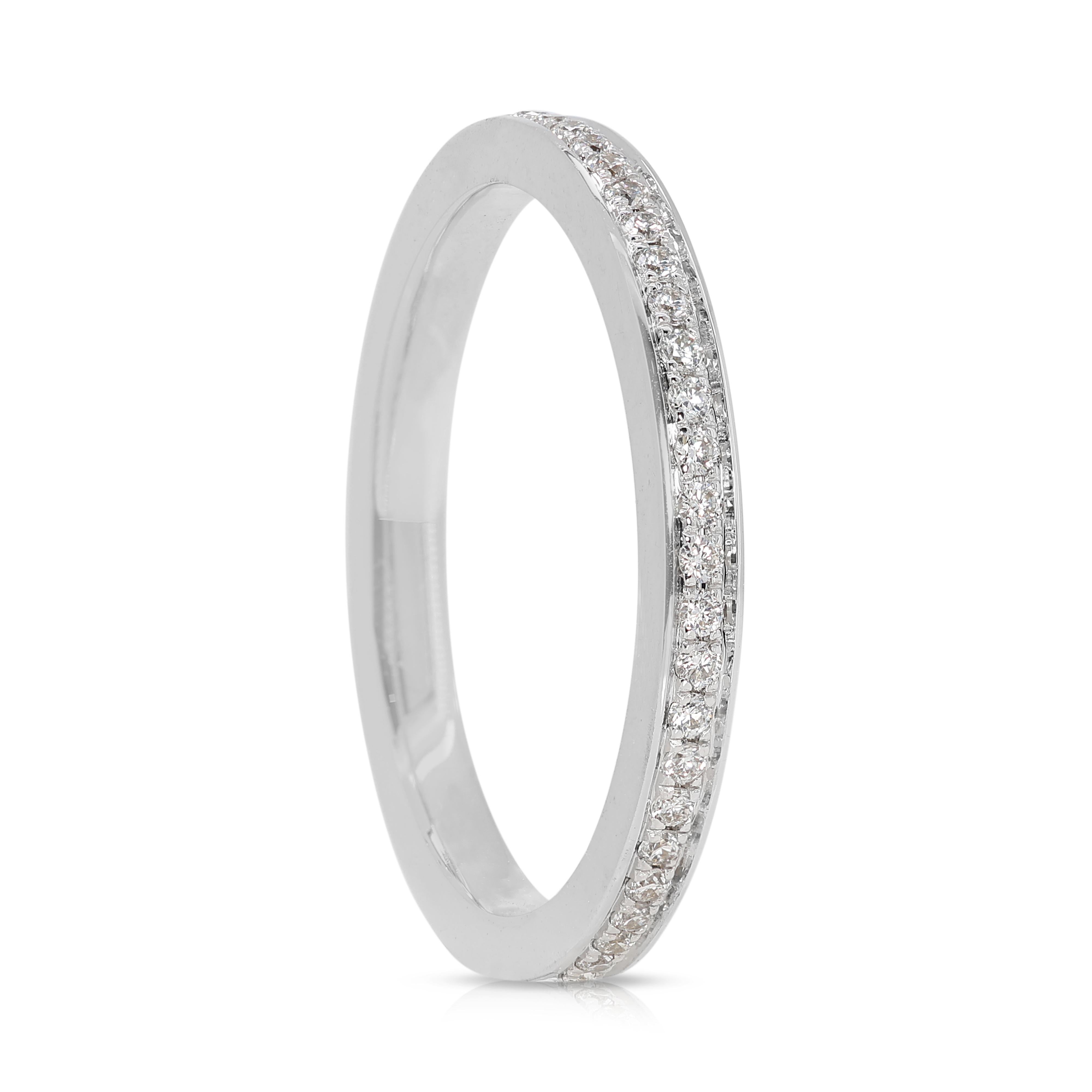 Classic 0.34ct Natural Diamond Eternity Ring in 18K White Gold In Excellent Condition In רמת גן, IL