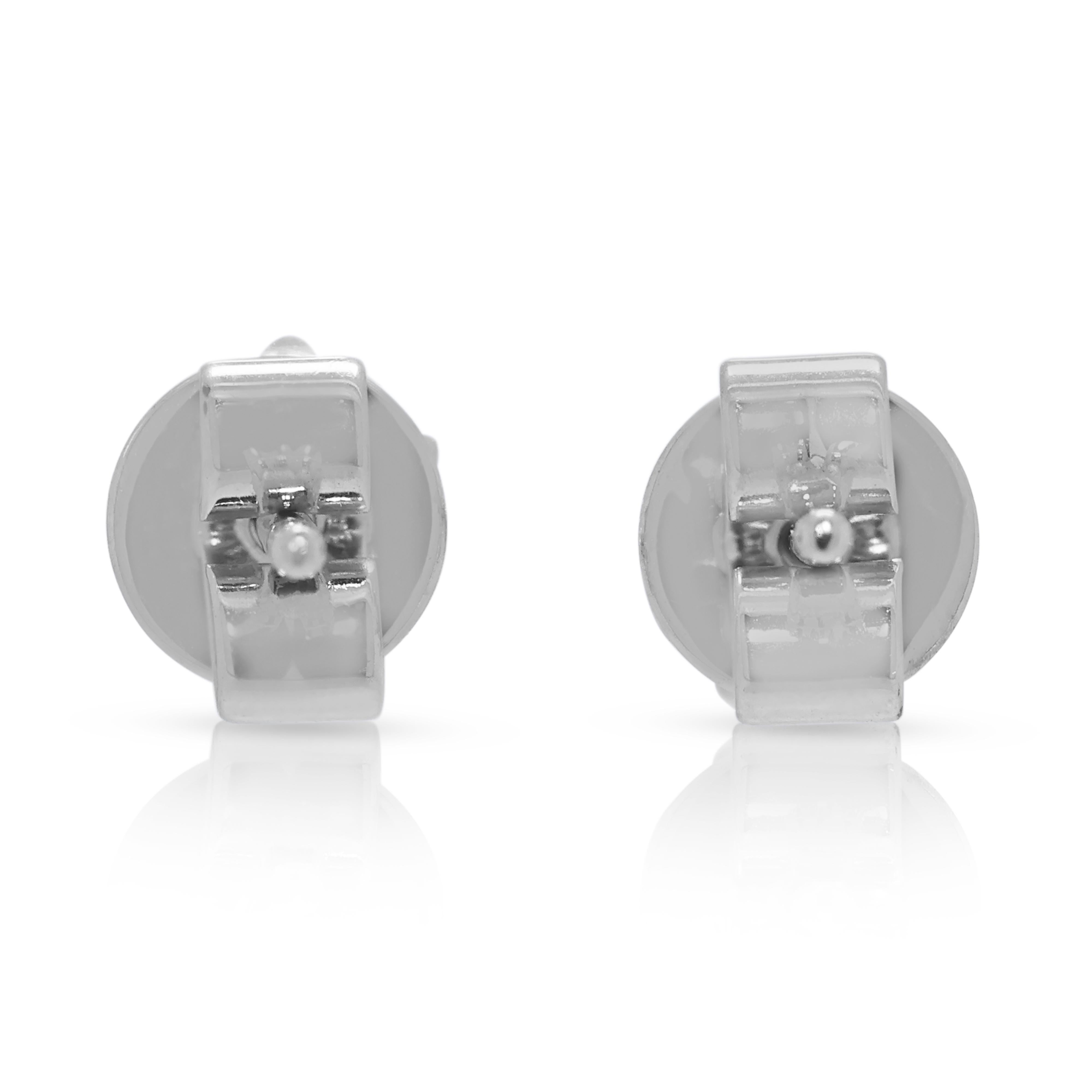 Donna Orecchini classici con solo diamante da 0,36 carati in oro bianco 18K in vendita