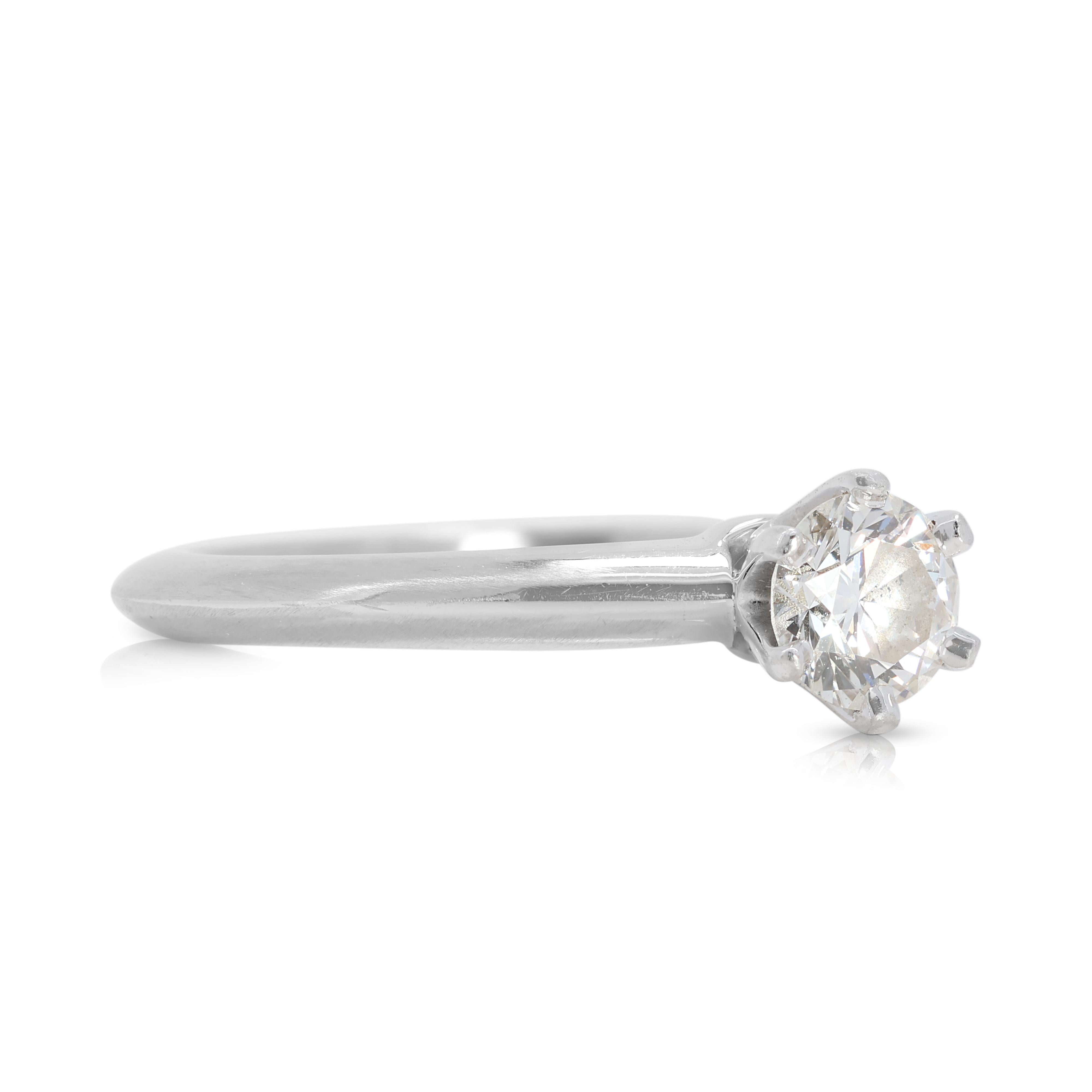 Anello classico con solitario di diamanti naturali da 0,36 carati in Nature In condizioni ottime in vendita a רמת גן, IL
