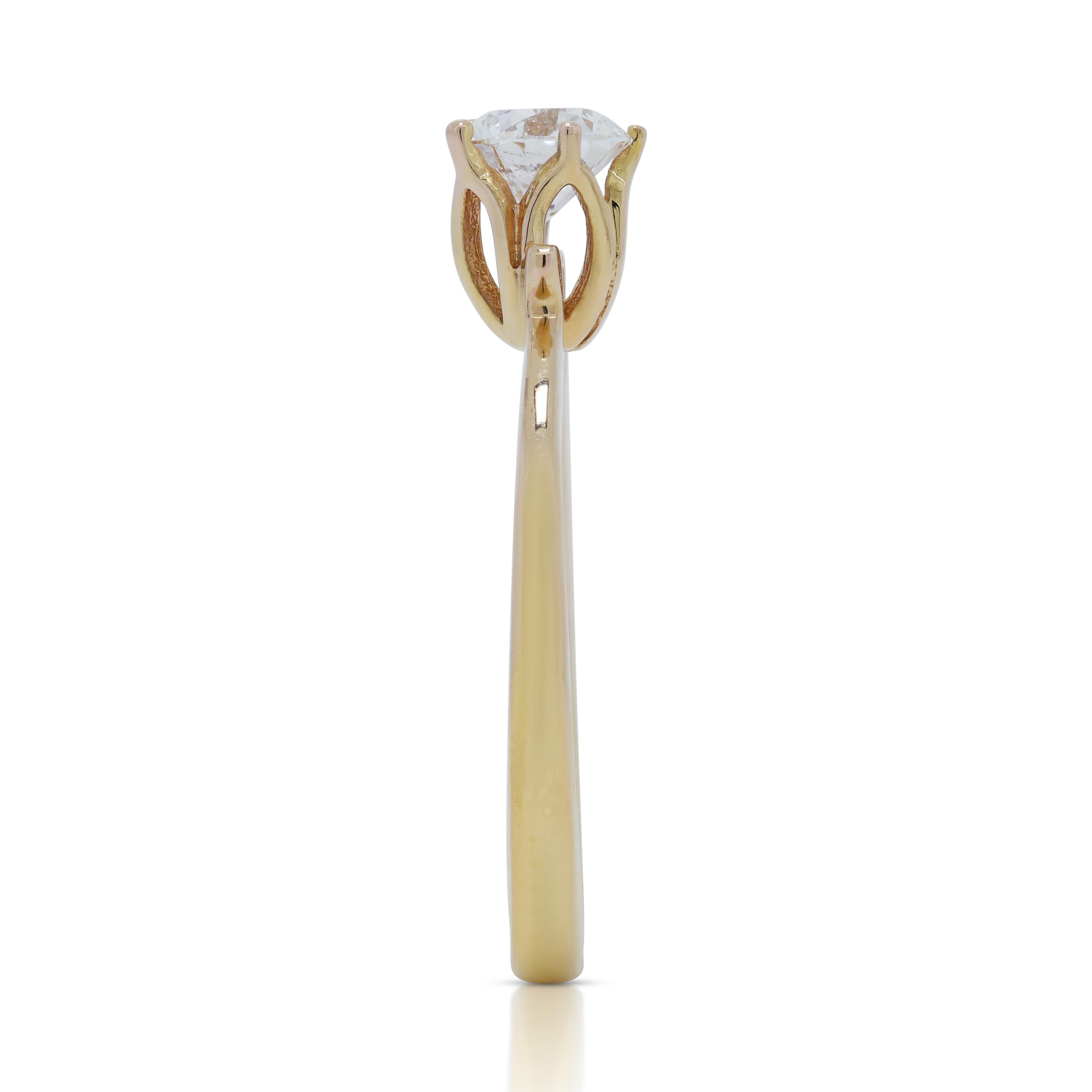 Classic 0.40ct Diamond Solitaire Ring in 18K Yellow Gold  For Sale 1