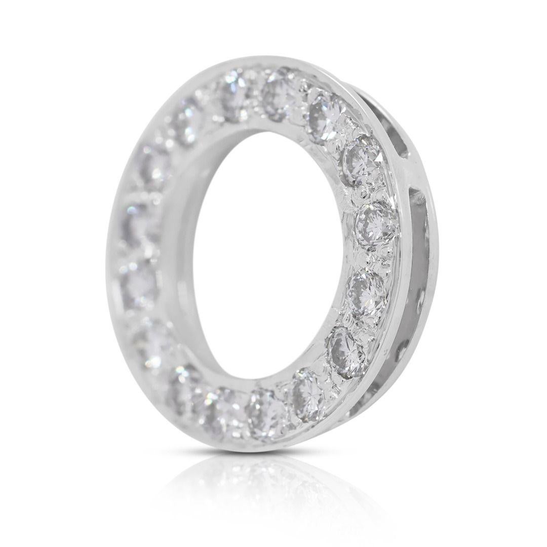Classic 0.4ct Natural Diamond Pendant in 18K White Gold In Excellent Condition For Sale In רמת גן, IL