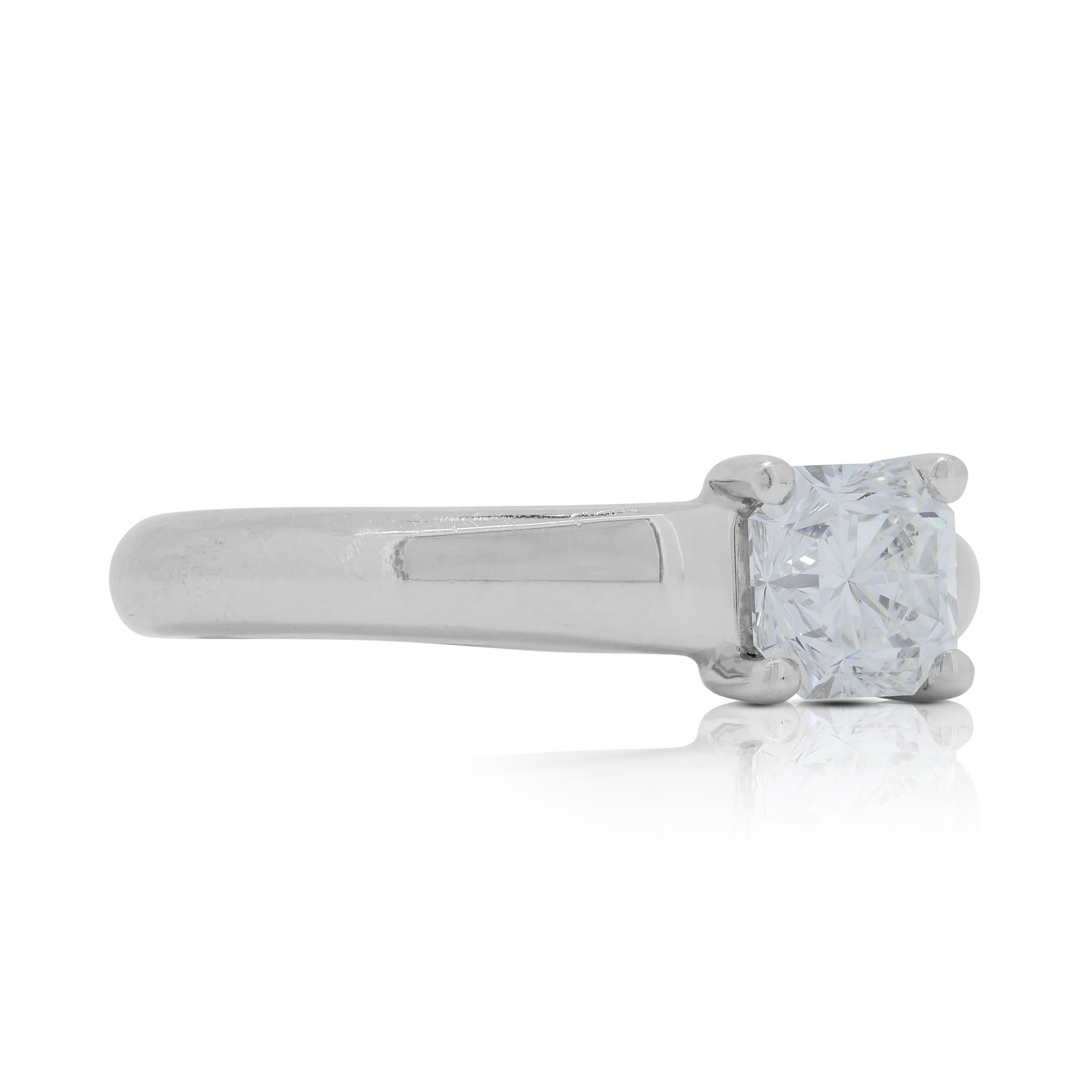 Anello classico con solitario di diamanti da 0,52 carati in platino In condizioni ottime in vendita a רמת גן, IL