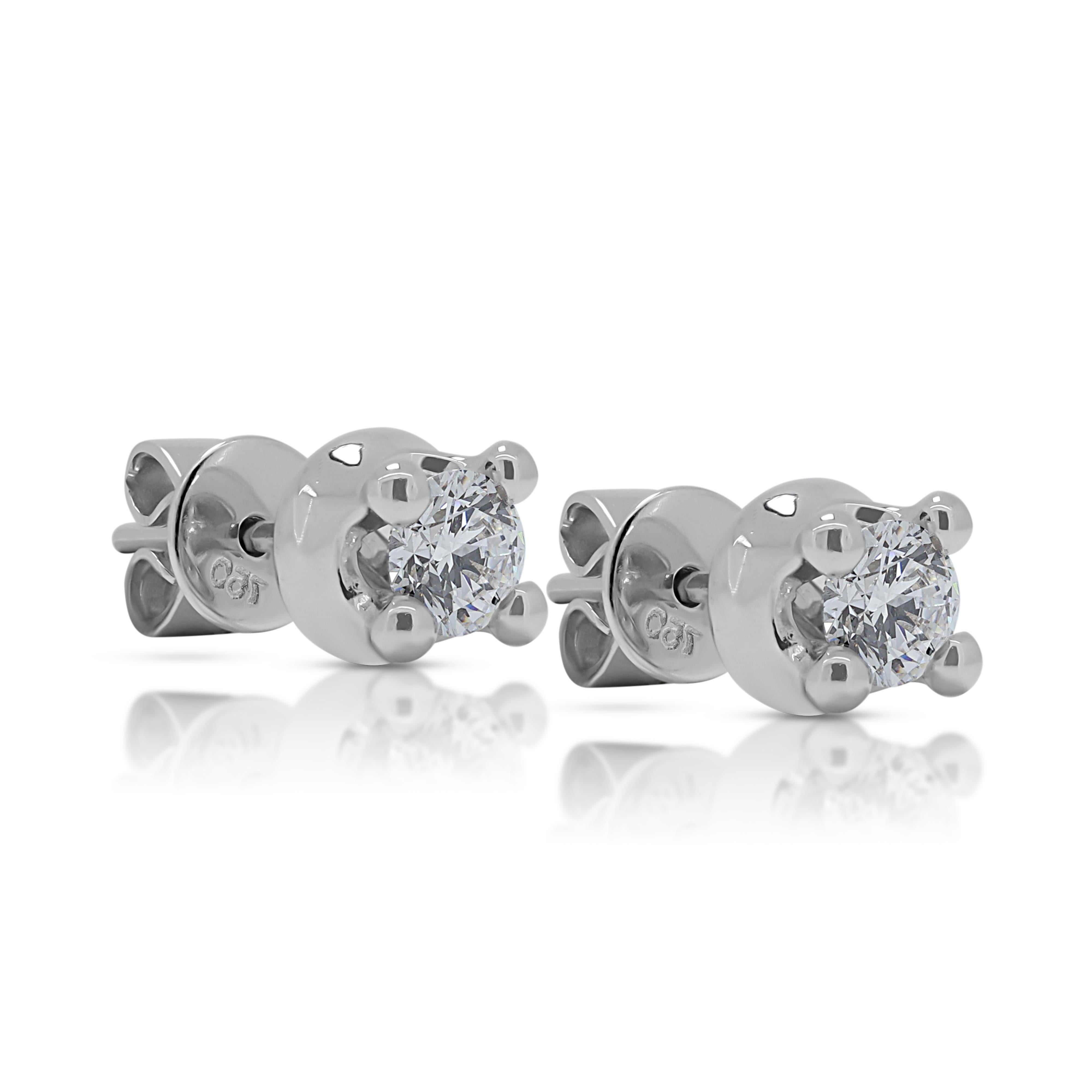 Round Cut Classic 0.66ct Diamond Stud Earrings in 18K White Gold For Sale