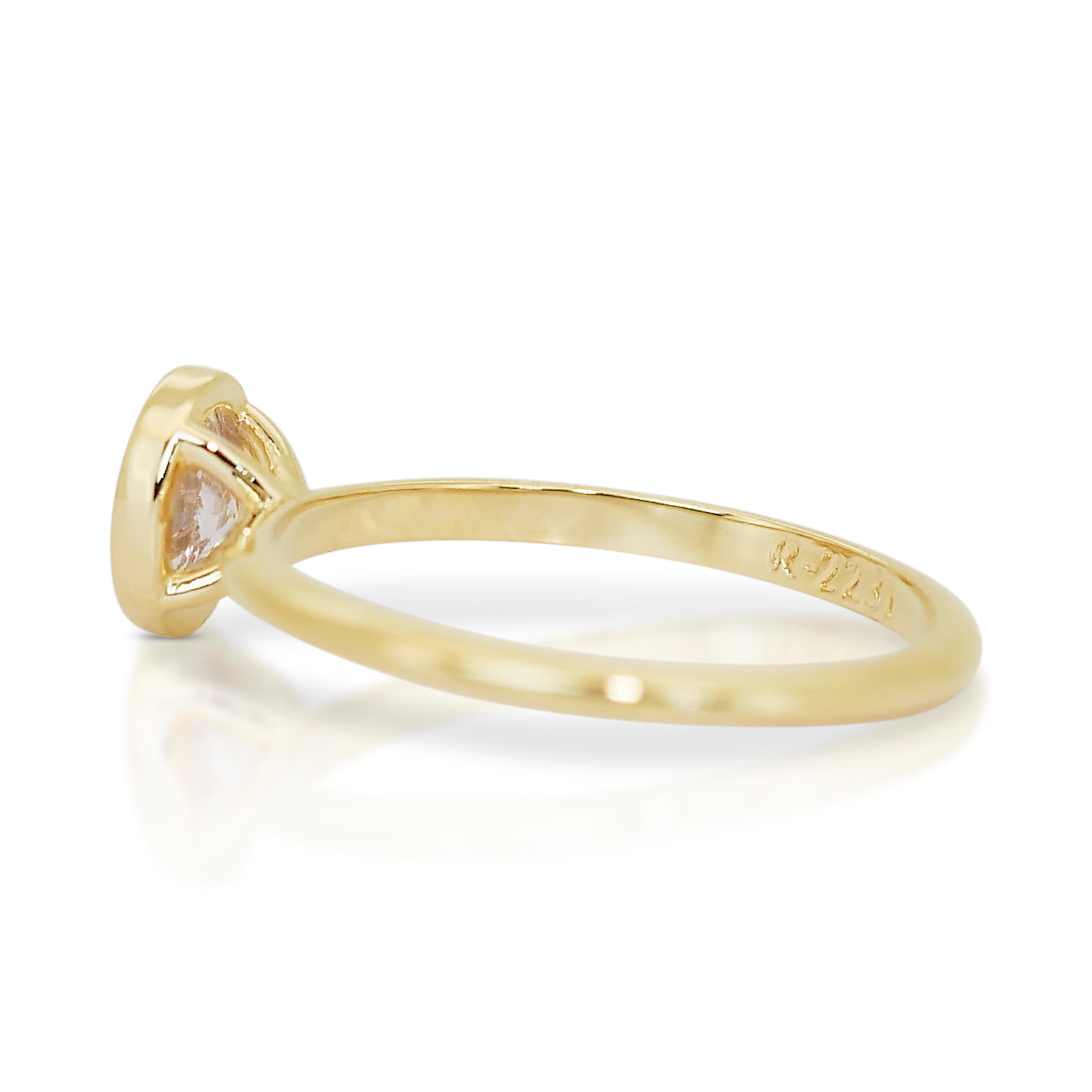 Taglio ovale Anello classico con doppio eccellente diamante taglio ideale da 0,71 ct. in vendita