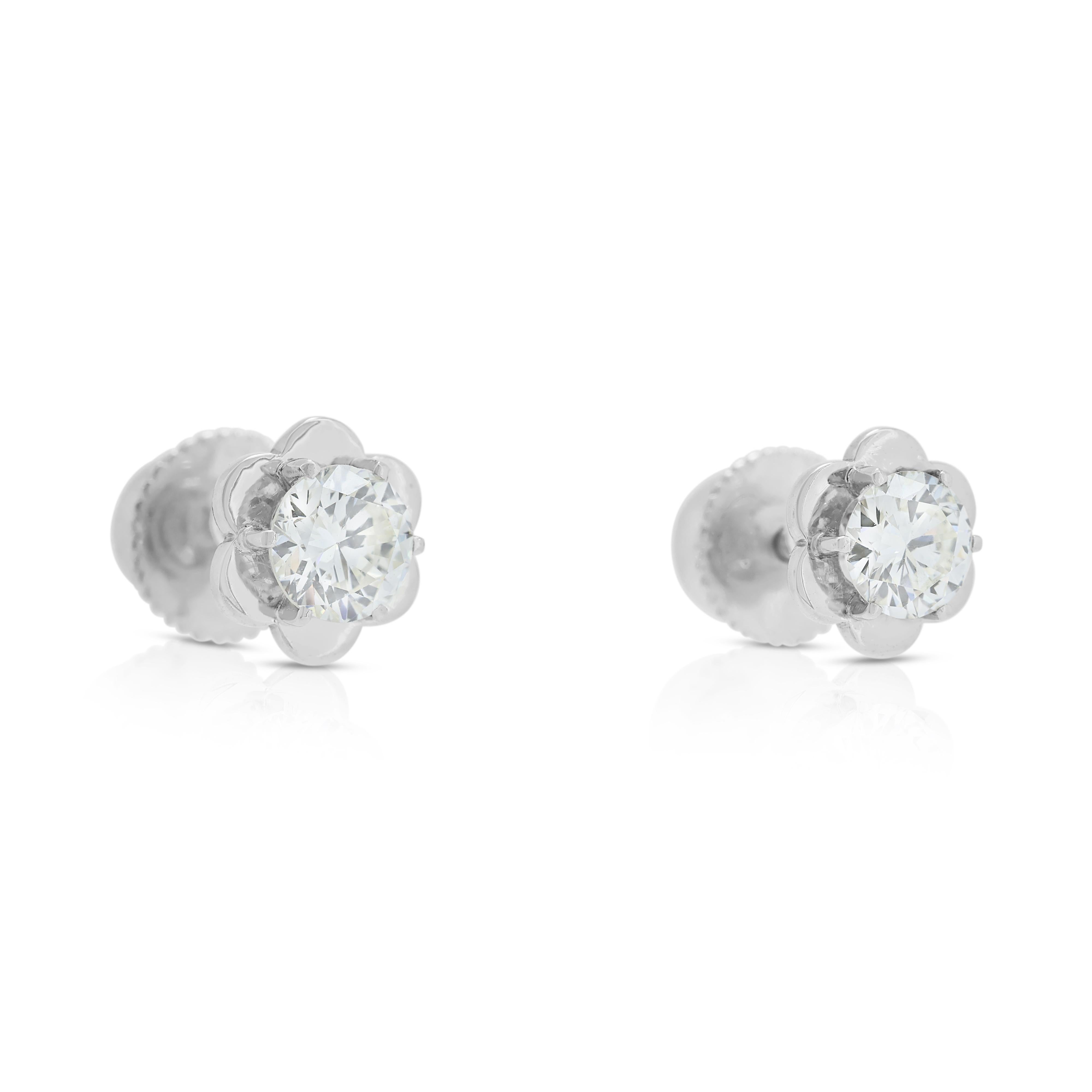 Classic 0,7ct natürliche Diamanten Ohrstecker aus Platin im Zustand „Hervorragend“ in רמת גן, IL