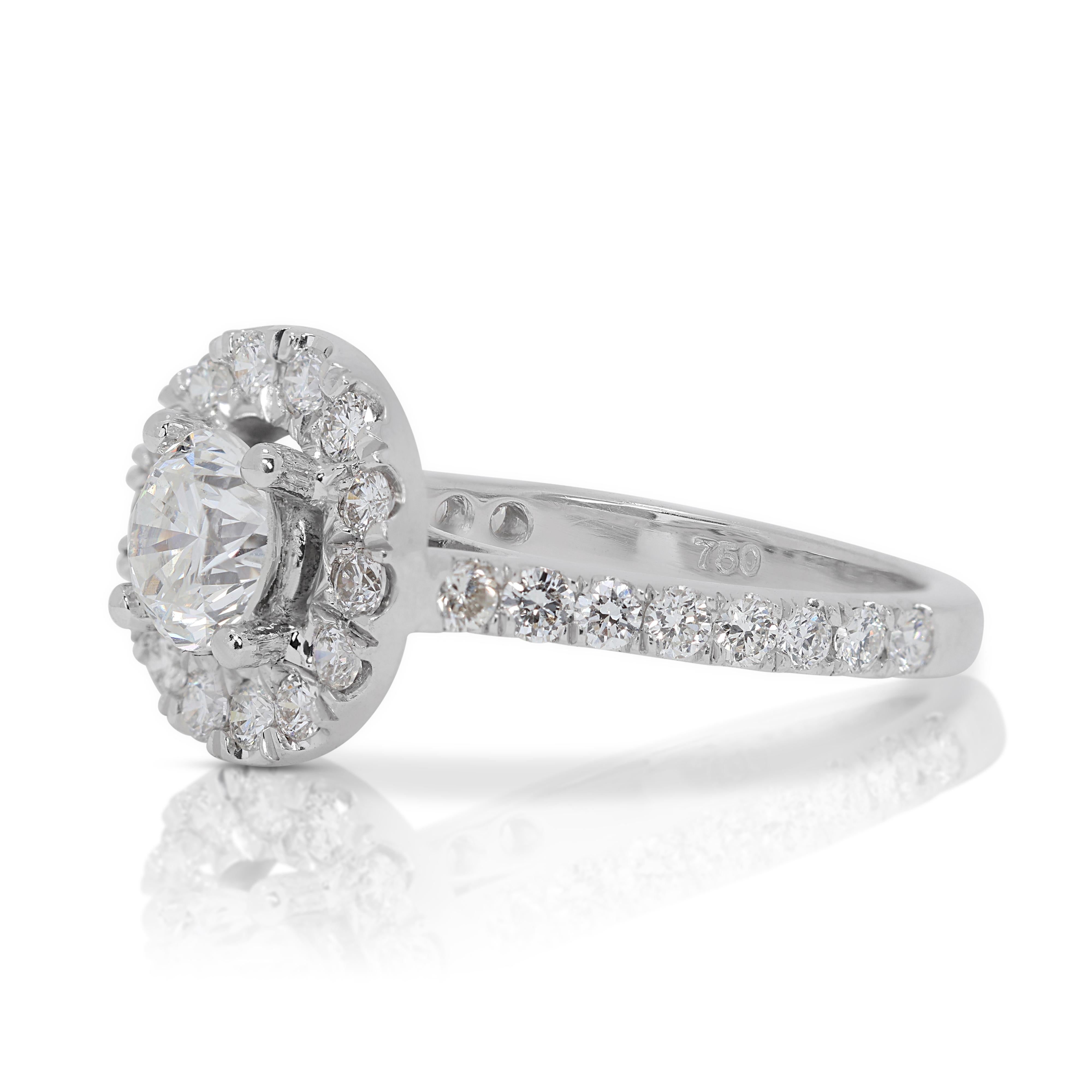 Classic 0.80ct Diamond Pave Ring in 18K White Gold In Excellent Condition For Sale In רמת גן, IL