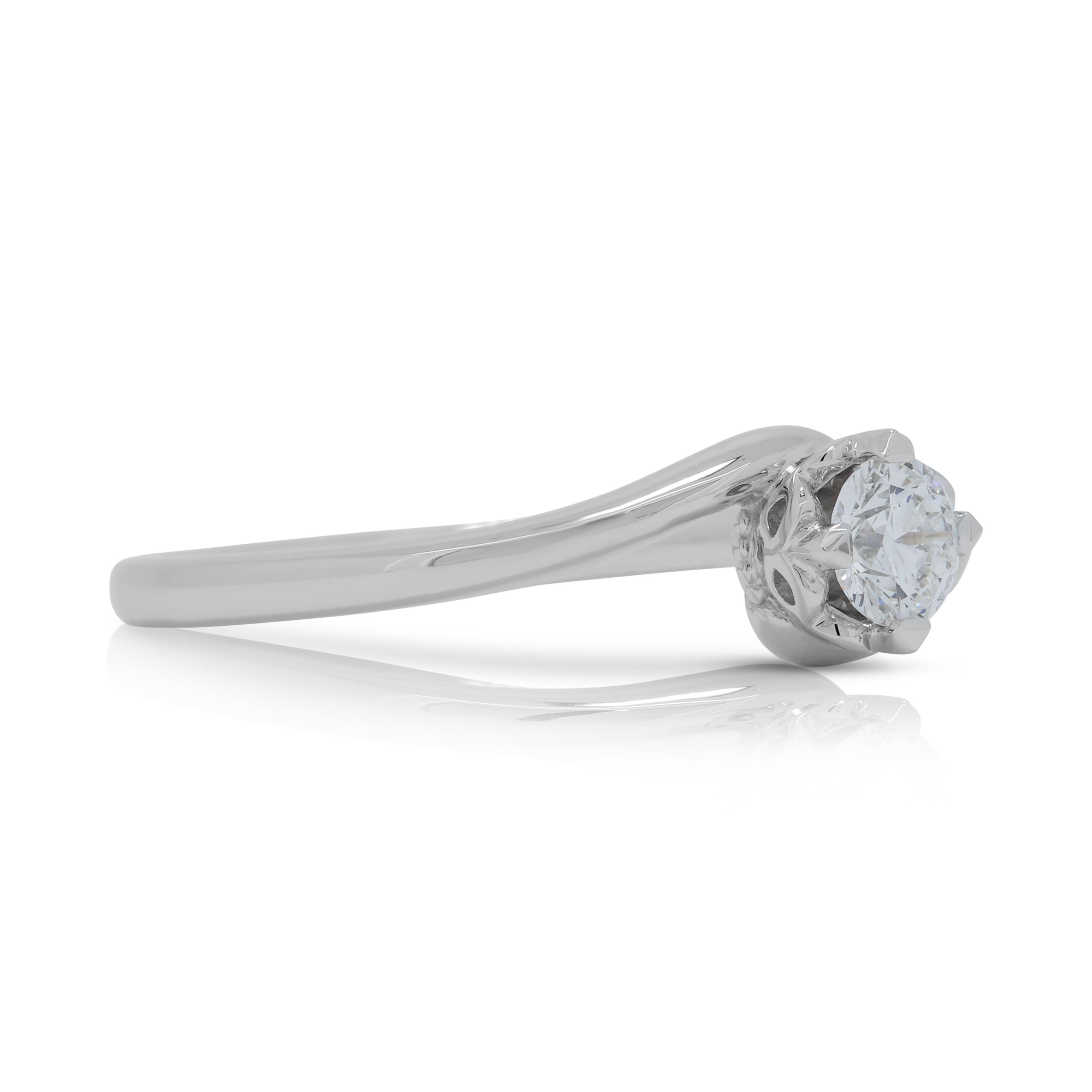 Round Cut Classic 0.18ct Diamond Ring in 18K White Gold  For Sale