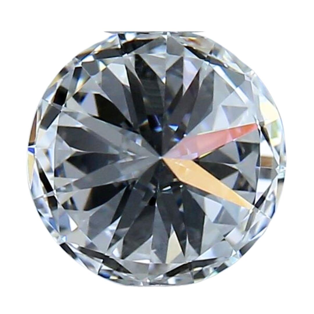 Classic 0.85ct Ideal Cut Round-Shaped Diamond - GIA Certified In New Condition For Sale In רמת גן, IL