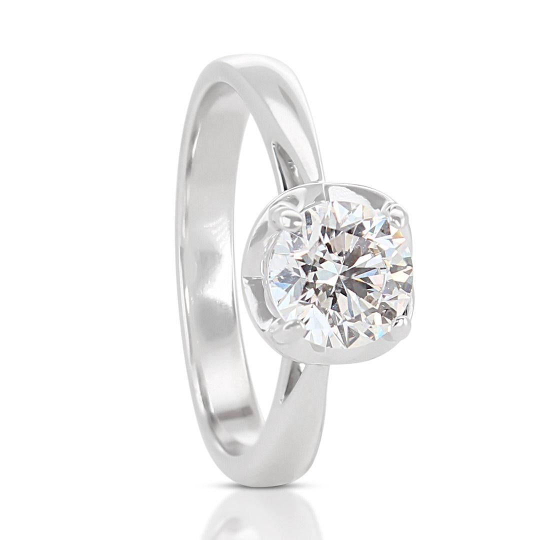 Round Cut Classic 0.90ct Round Brilliant Natural Diamond Solitaire Ring in 18K White Gold For Sale