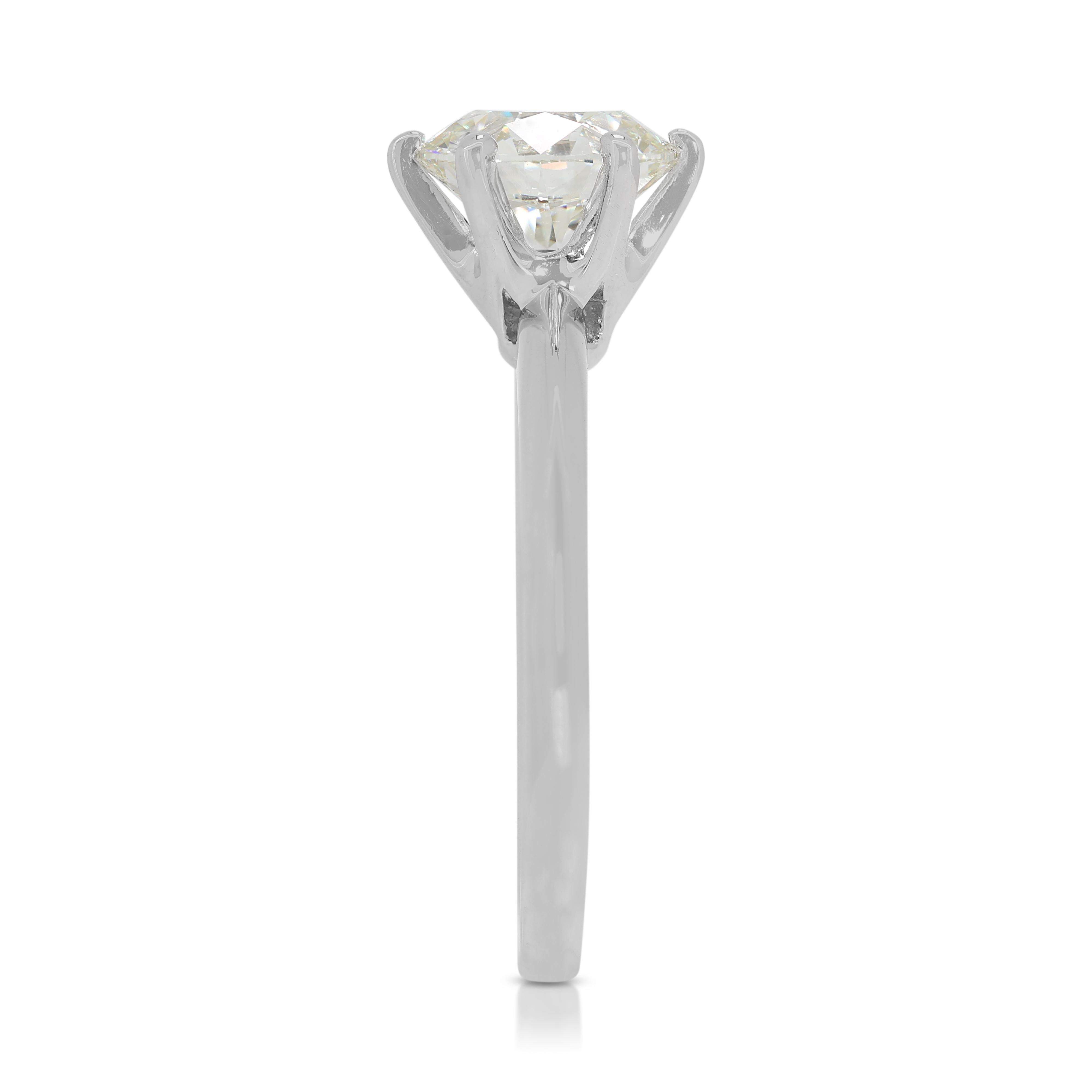 Women's Classic 1 carat and 82 points Natural Diamond Solitaire Ring in Platinum