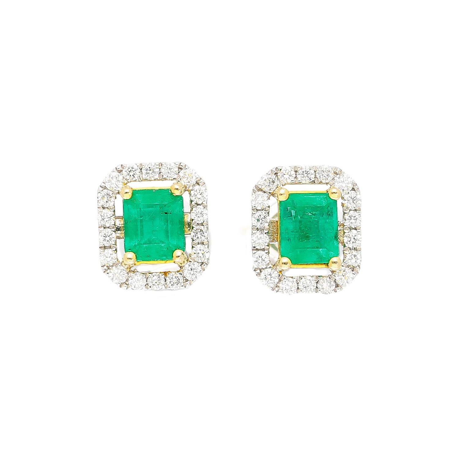 Women's Classic 1 Carat Natural Emerald and Diamond Halo Stud Earrings in 18k White Gold For Sale