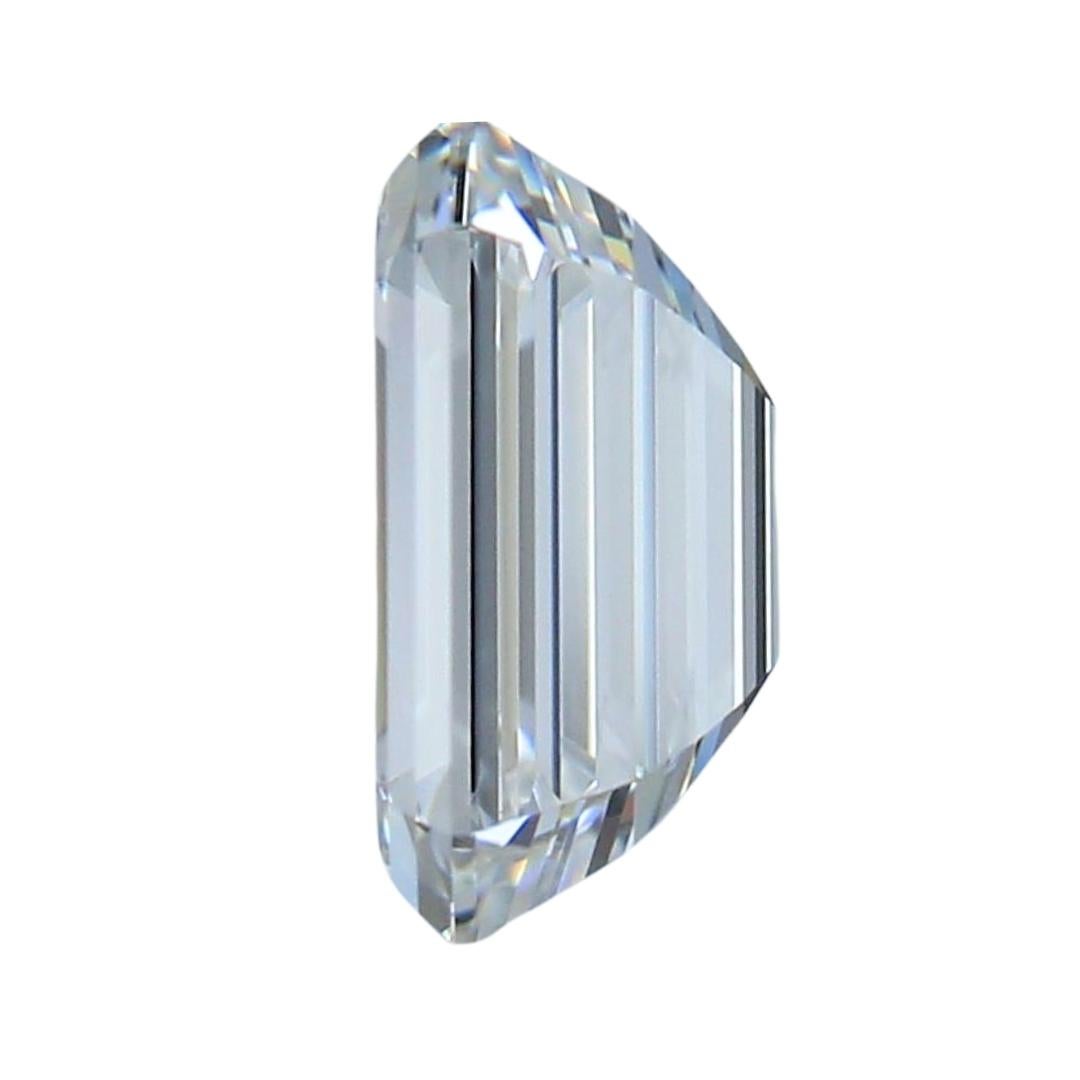Classic 1.00ct Ideal Cut Emerald-Cut Diamond - GIA Certified In New Condition For Sale In רמת גן, IL